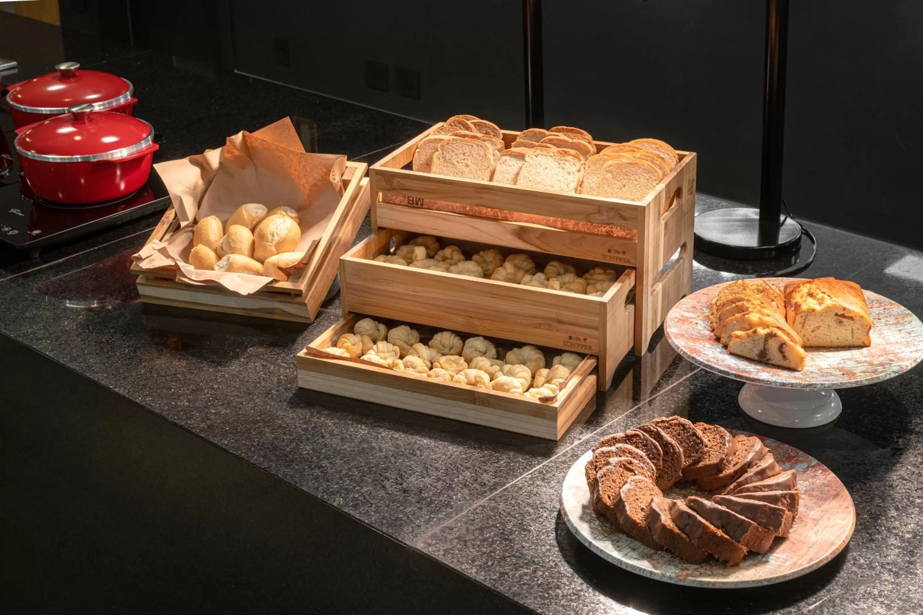 Food and drinks in Intercity Canoas