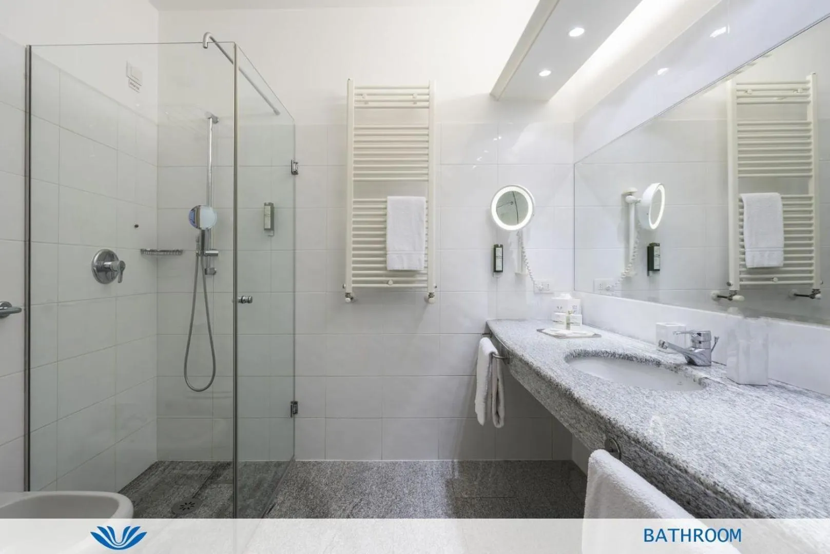 Bathroom, Bed in Parco San Marco Lifestyle Beach Resort