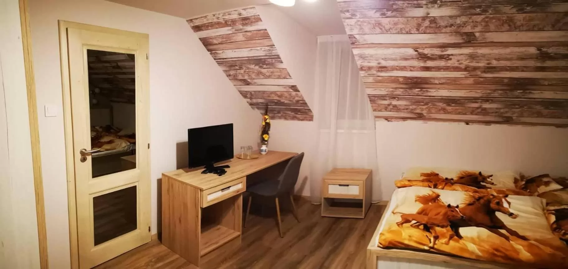 TV/Entertainment Center in Mátyus Udvarház Kengyel Fogadó Eger