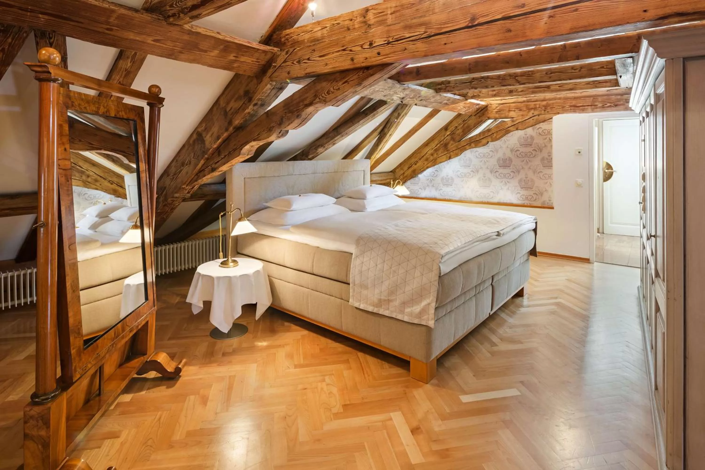 Photo of the whole room, Bed in Radisson Blu Hotel Altstadt