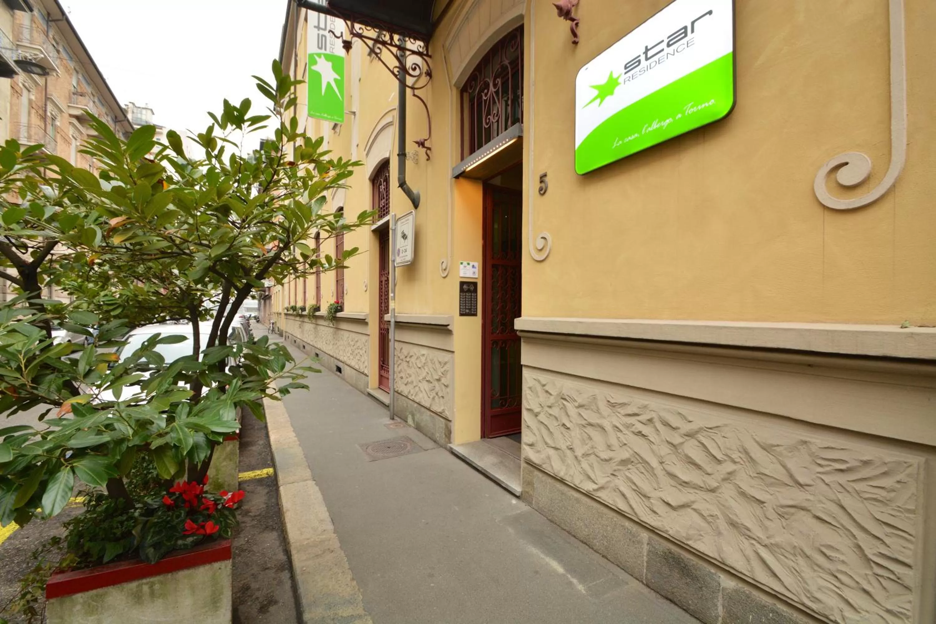 Facade/entrance in Residence Star