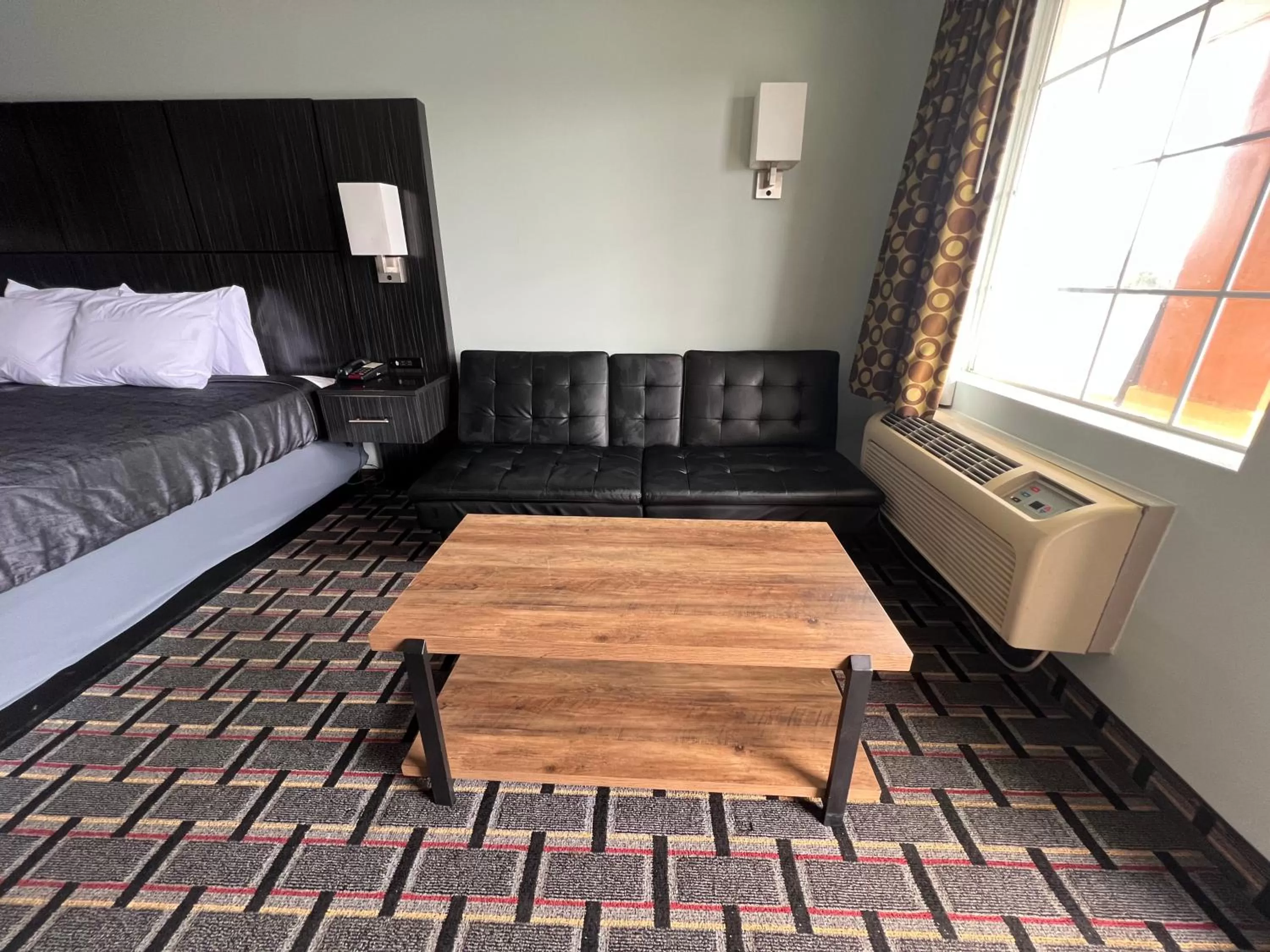 Bed in Executive Inn