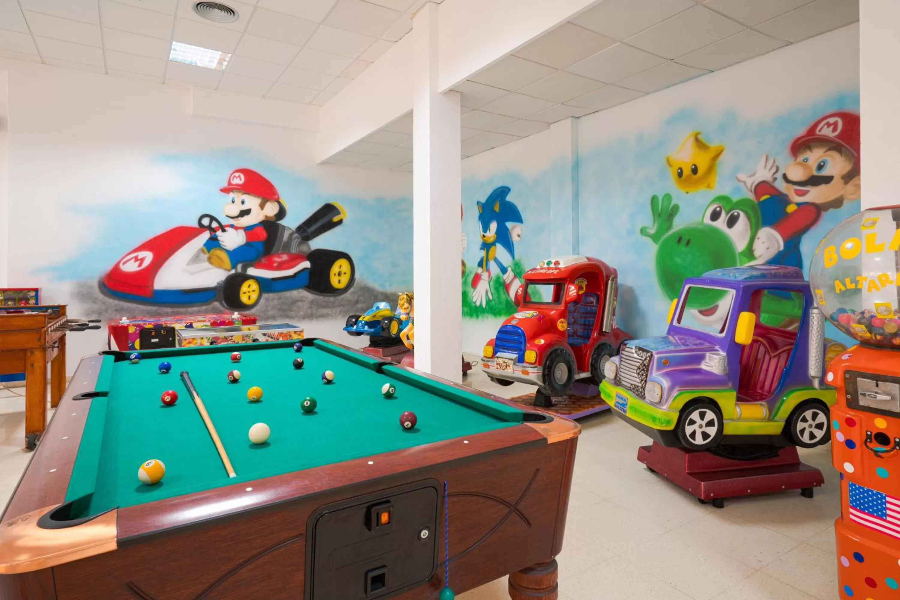 Billiard in Apartamentos Galeon Playa