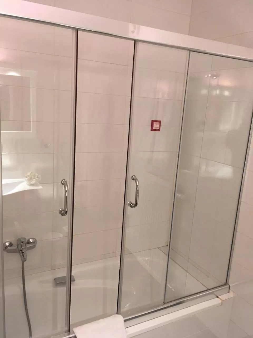 Bathroom in Ellinon Thea Arachova