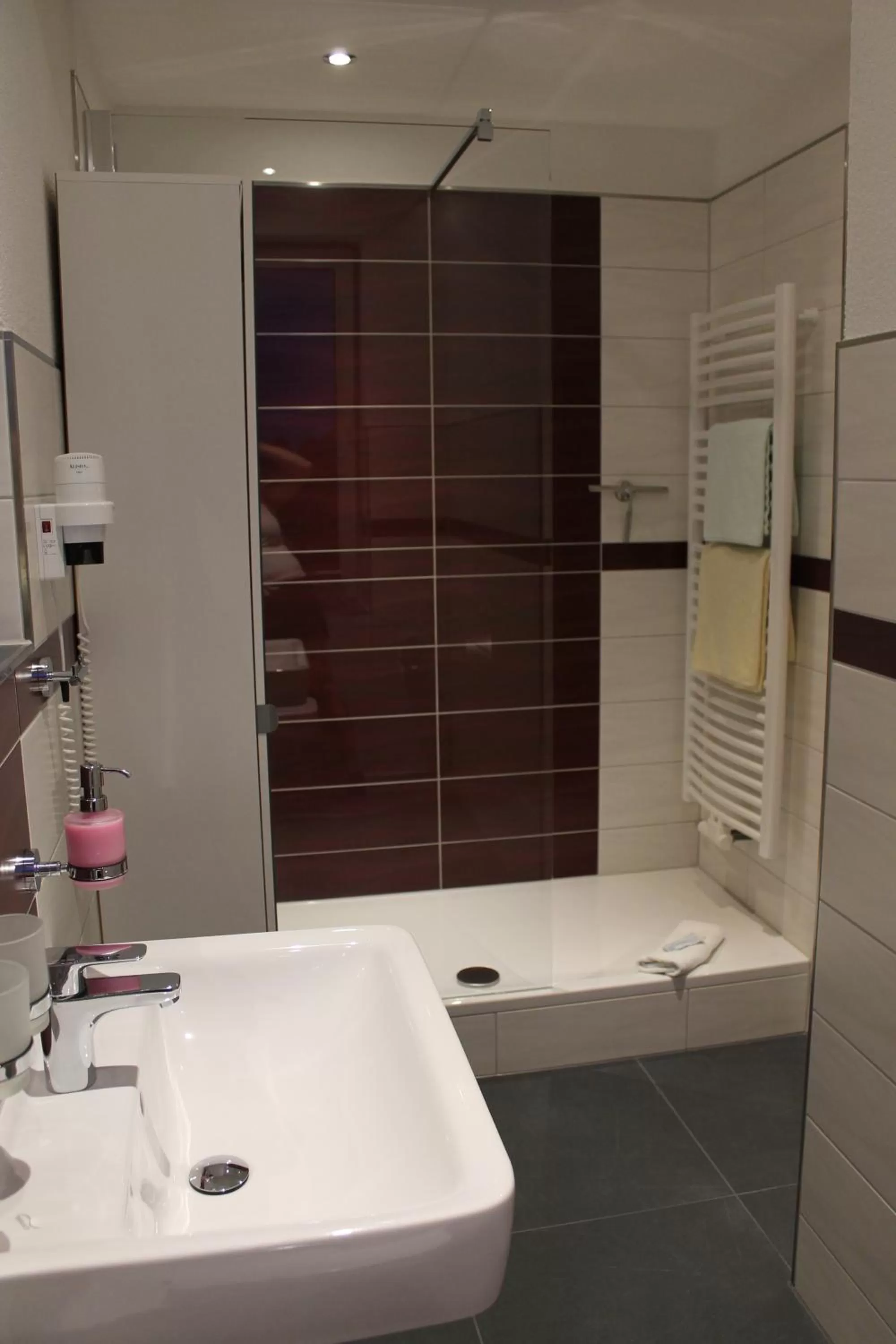 Bathroom in Hotel Rabennest