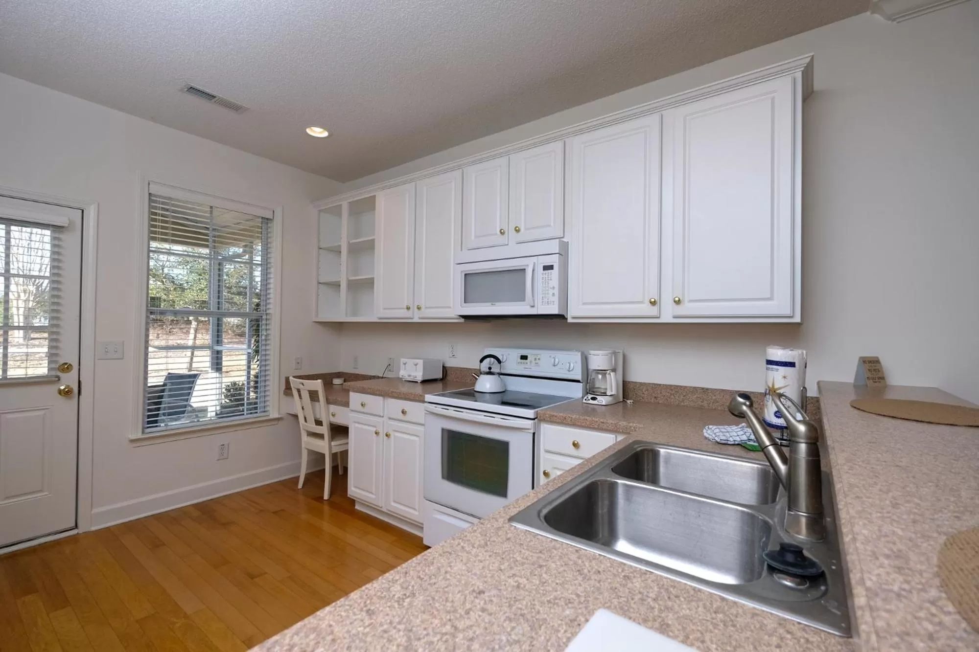 Kitchen or kitchenette in Barefoot Resort Golf & Yacht Club Villas