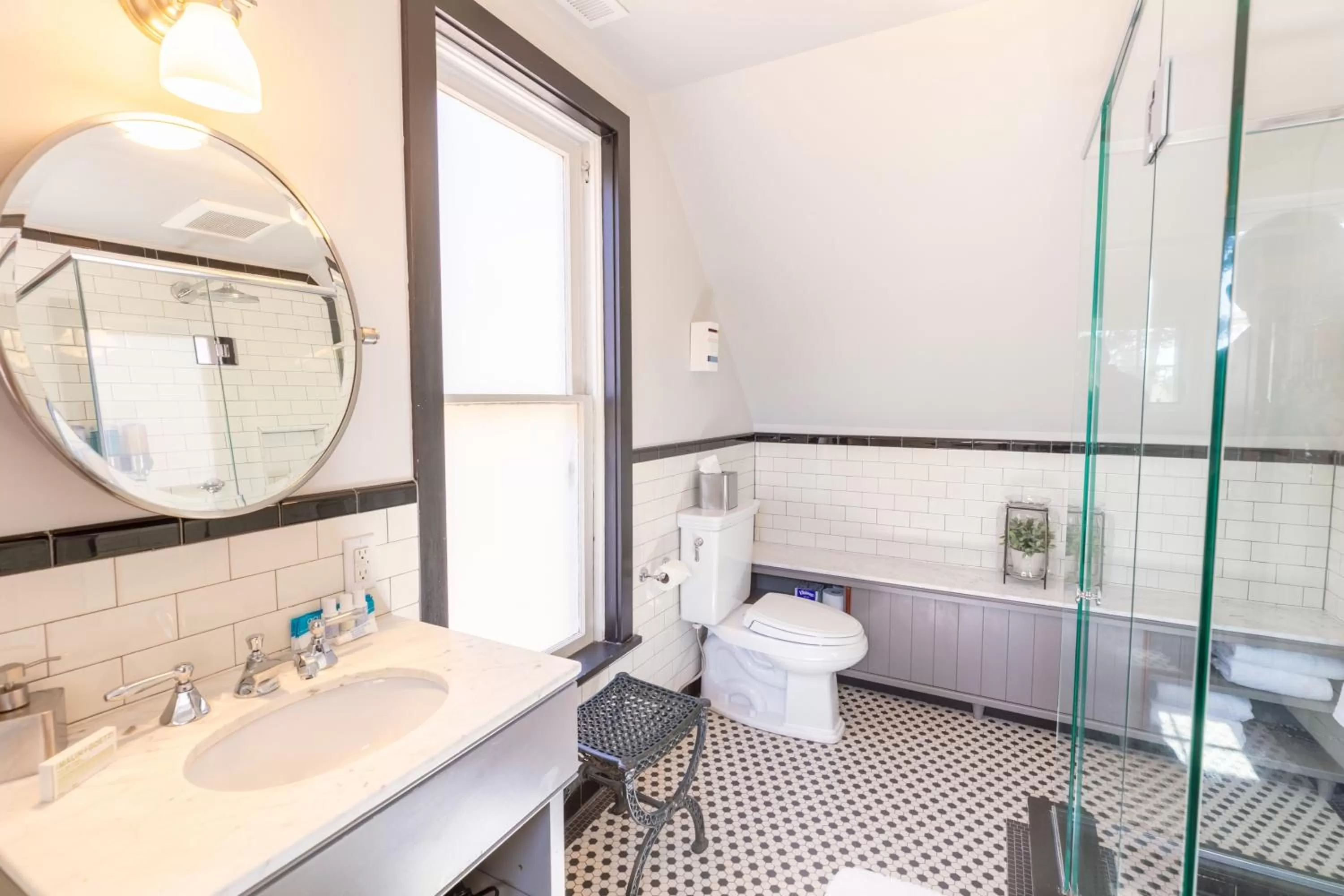 Bathroom in The Outlook Lodge