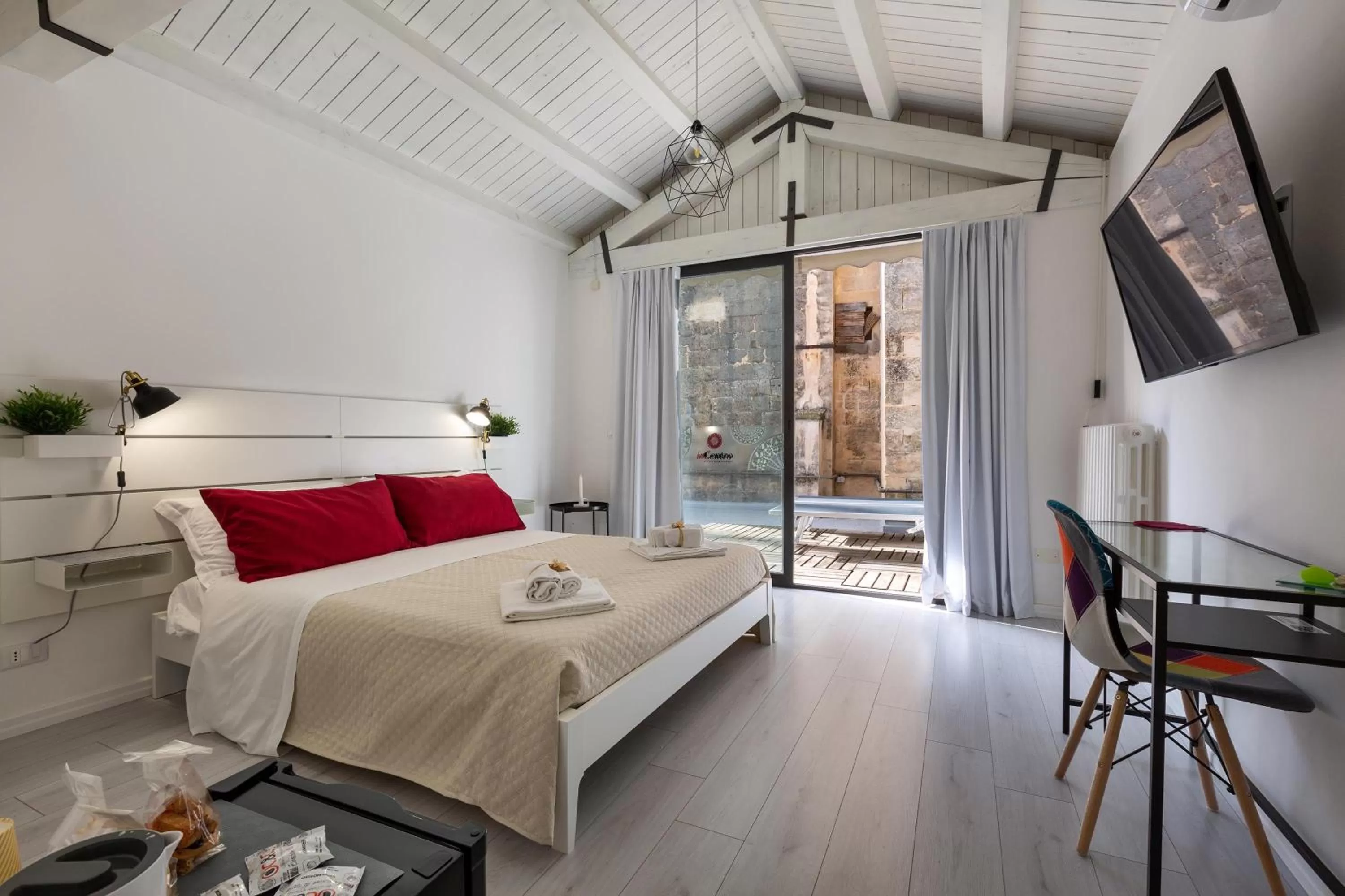 Photo of the whole room, Bed in B&B InCentro Comfort Suite