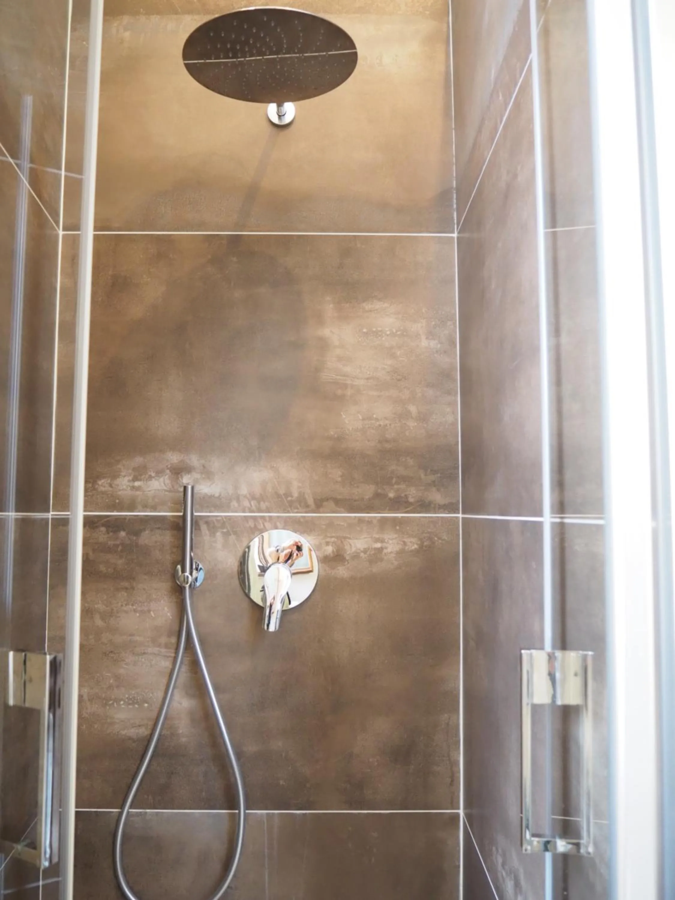 Shower in Apollo Guest House