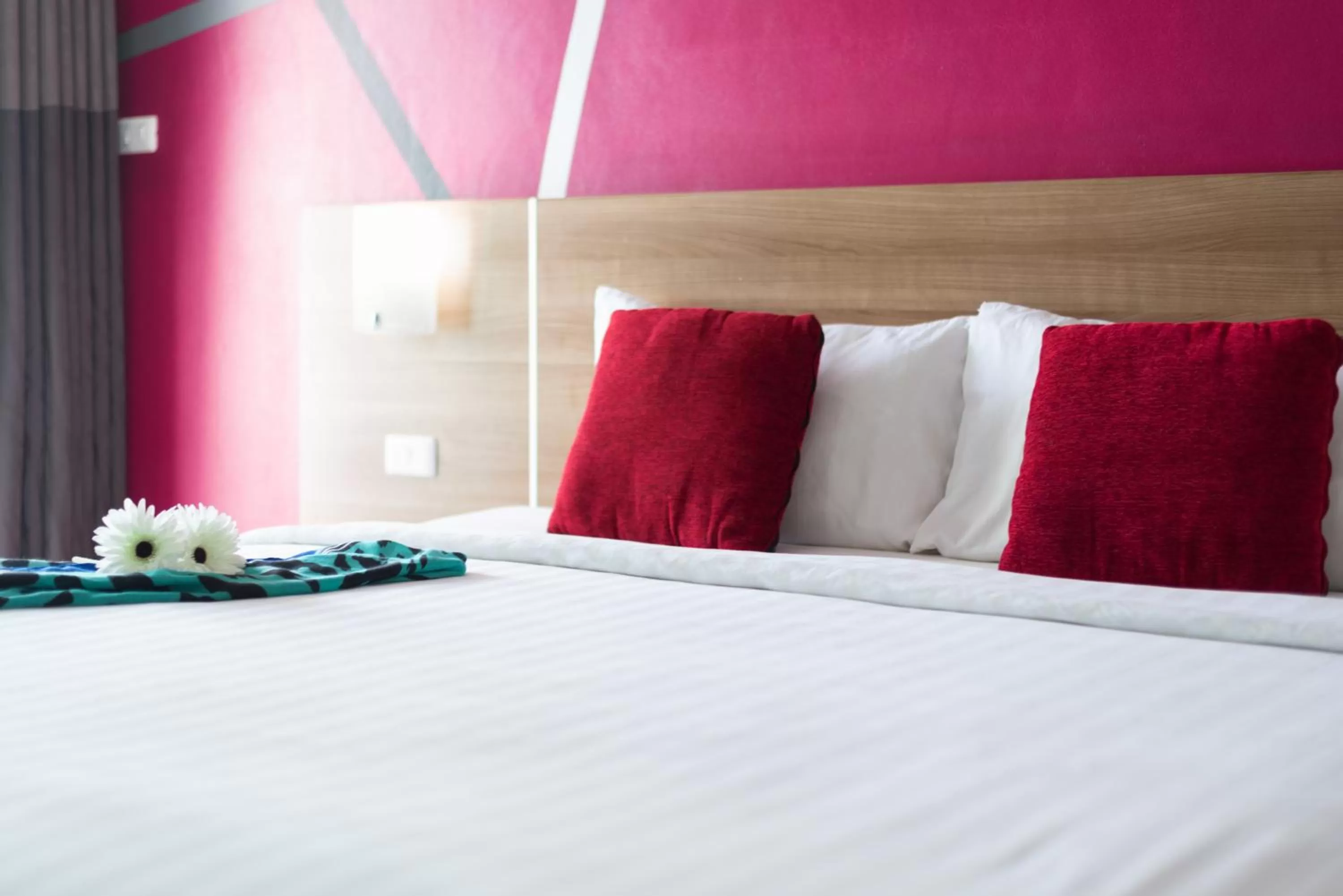 Bed in Eco Inn Lite Chanthaburi