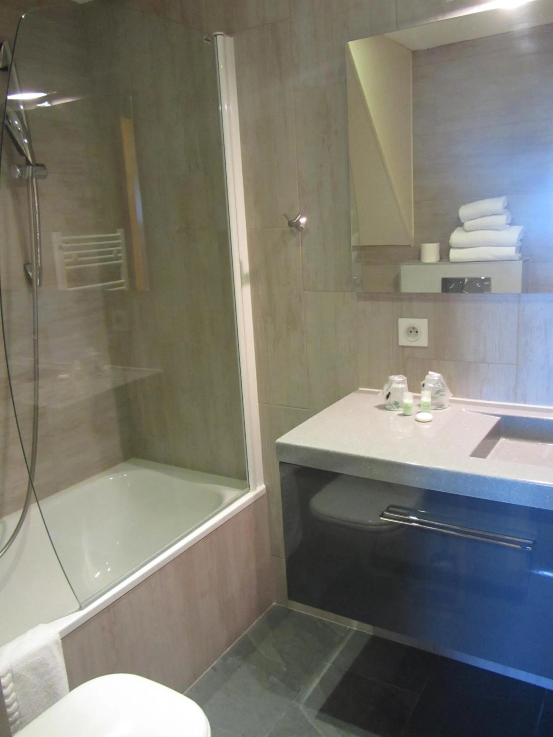 Bathroom in Bel Ombra Hôtel