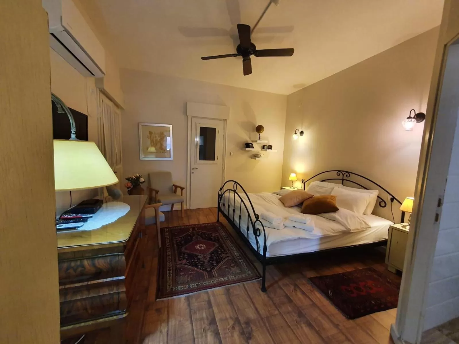 Deluxe Double Room in Lishansky Since 1936