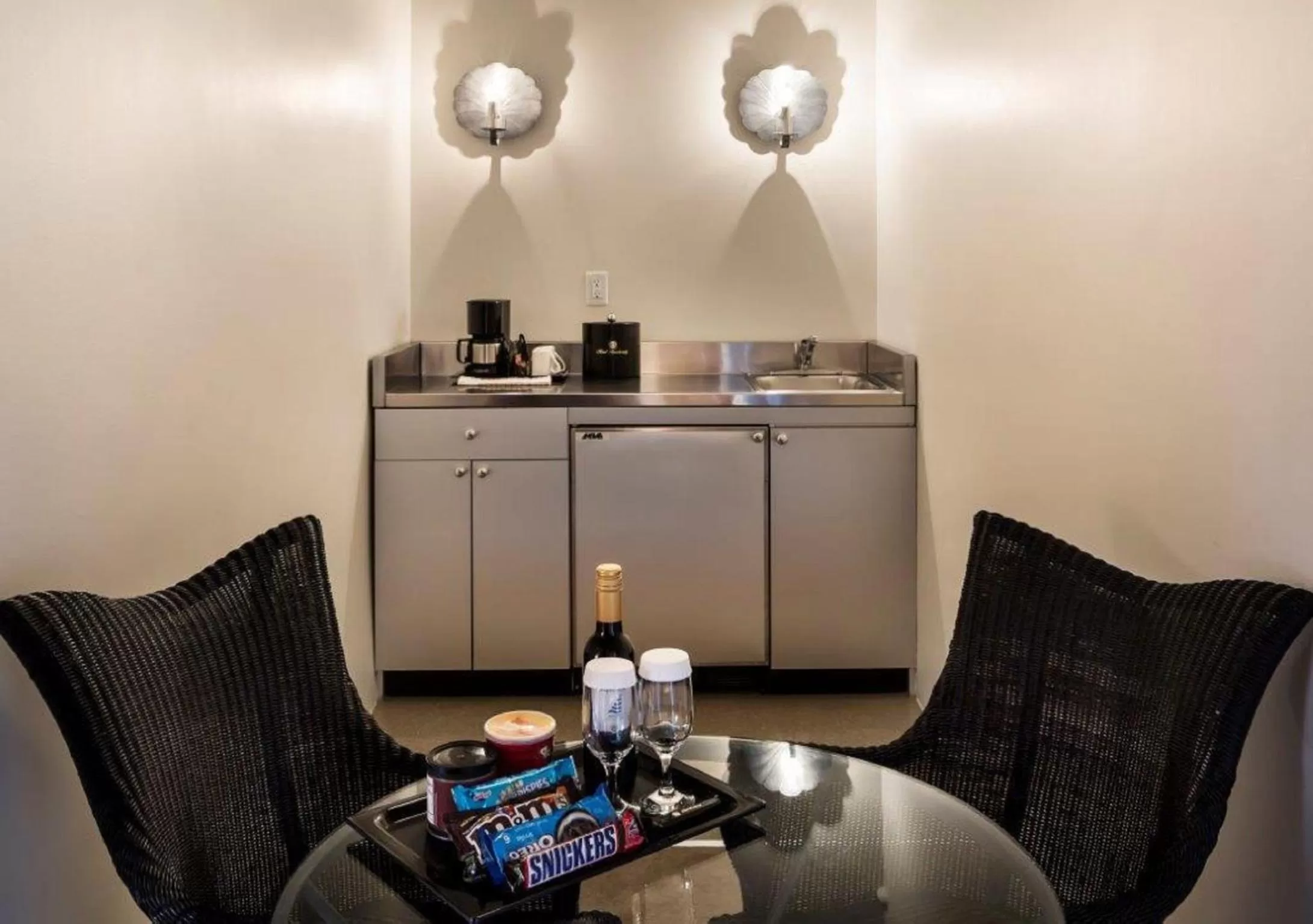 Alcoholic drinks in Hotel Lombardy