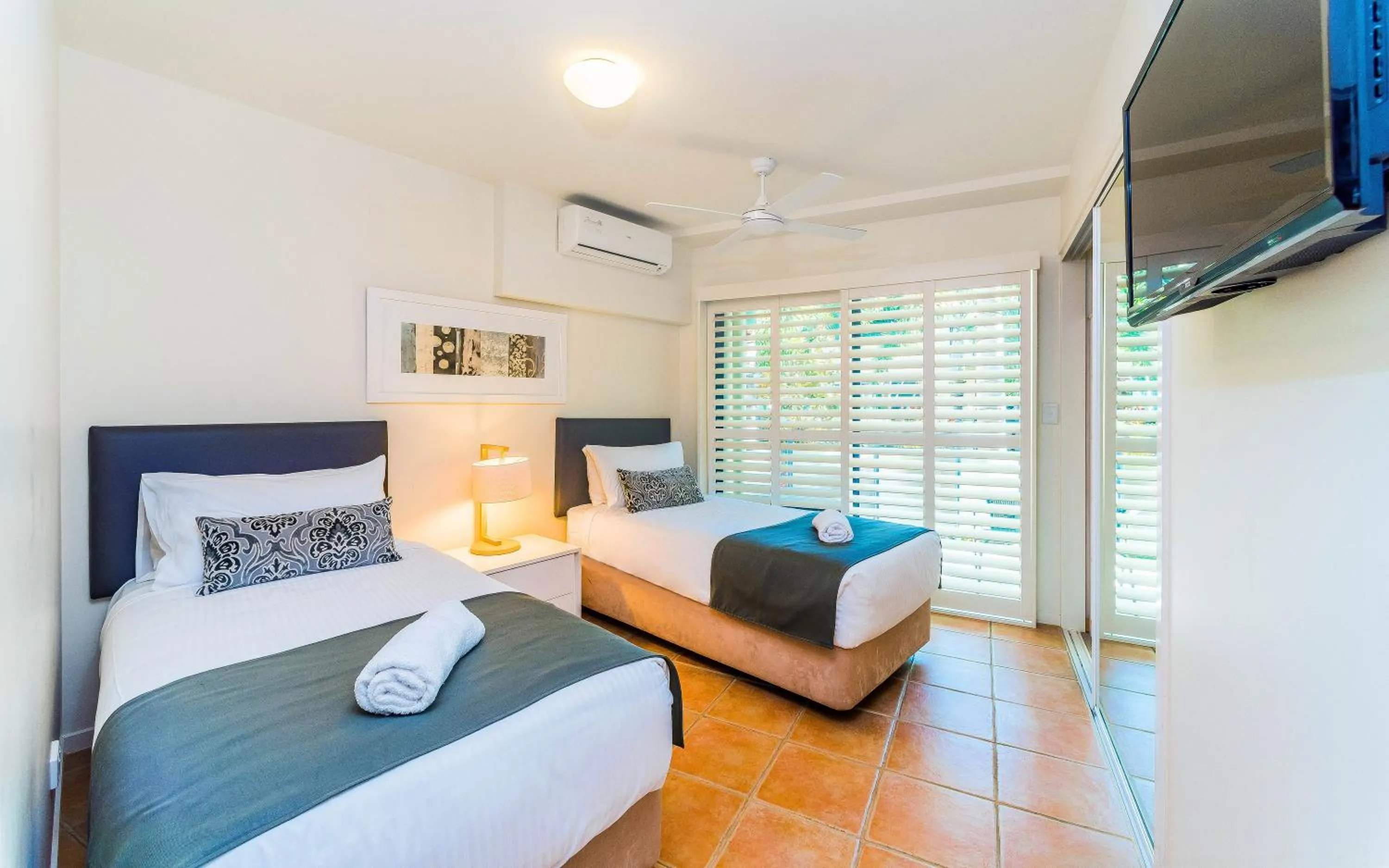 Bedroom, Bed in The Cove Yamba