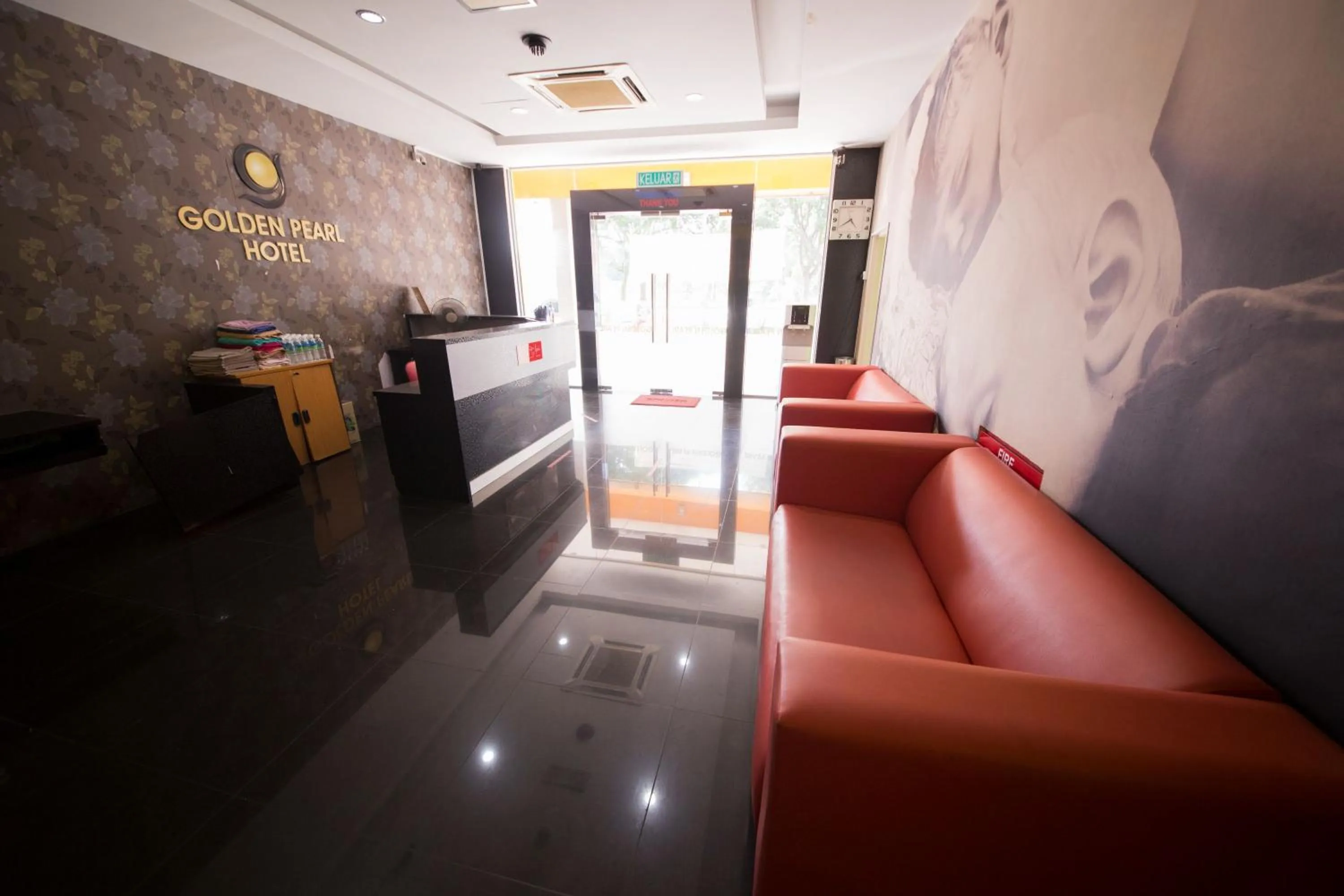 Lobby or reception in Golden Pearl Hotel Near Universiti Tun Hussein Onn Malaysia UTHM
