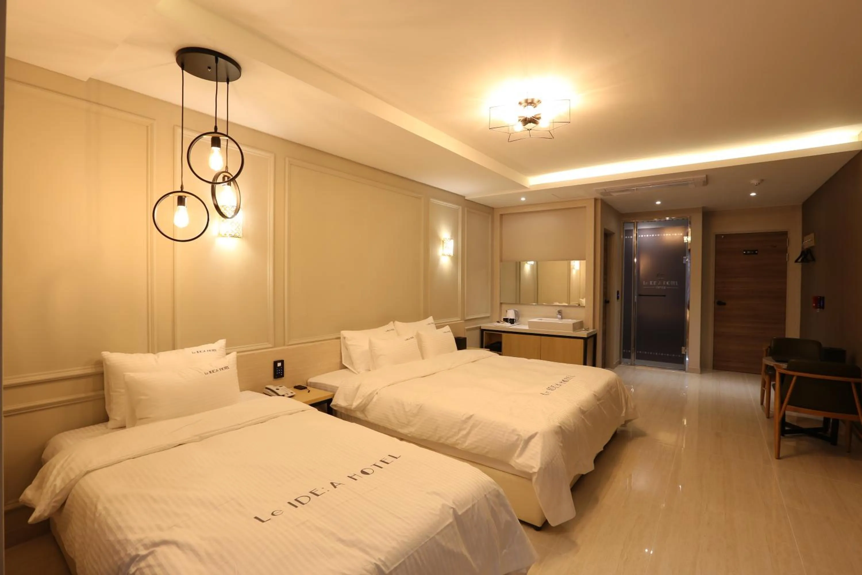 Decorative detail, Bed in Le Idea Hotel Busan Station