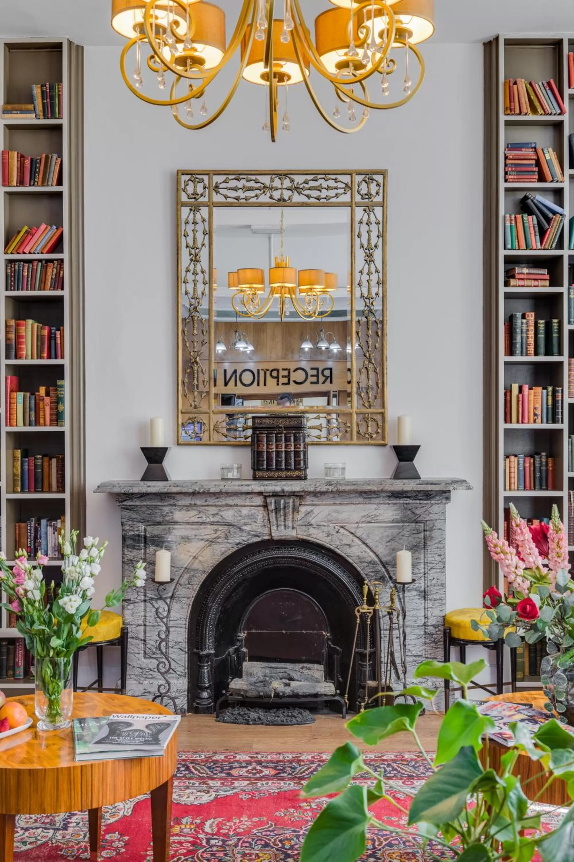 Library in 1 Lexham Gardens Hotel