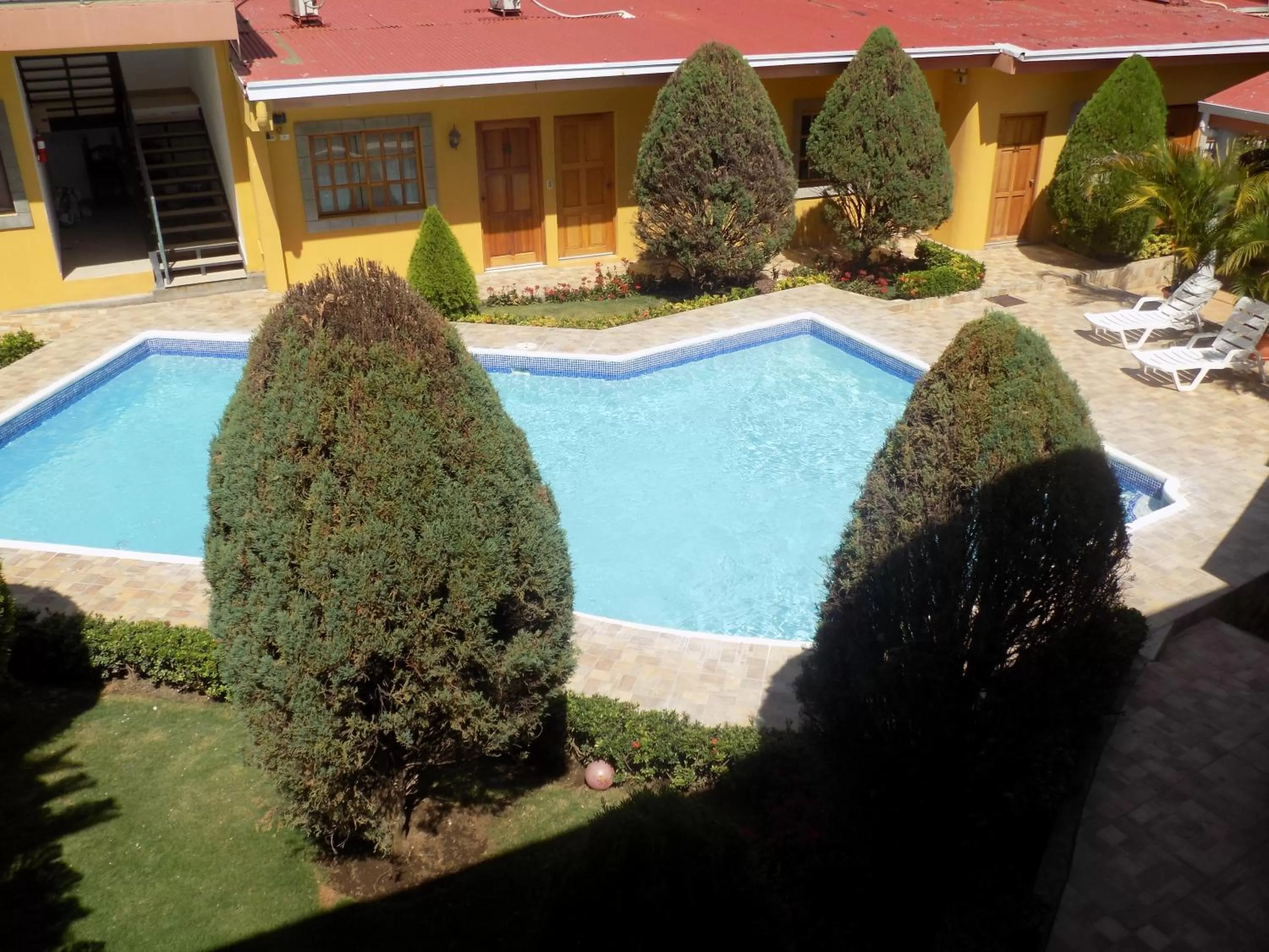 Swimming pool in Hotel Los Pinos