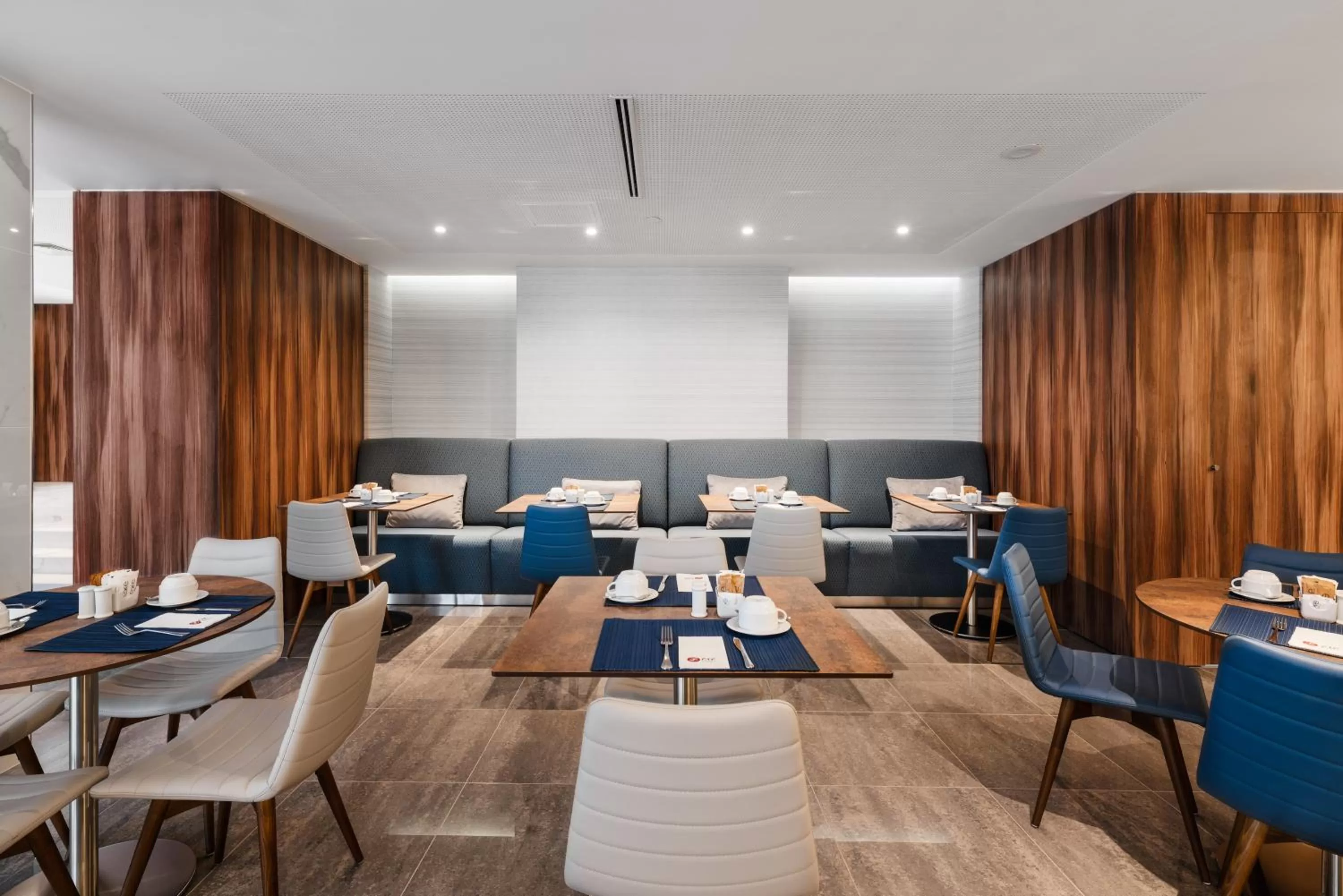 Restaurant/places to eat in Exe Saldanha