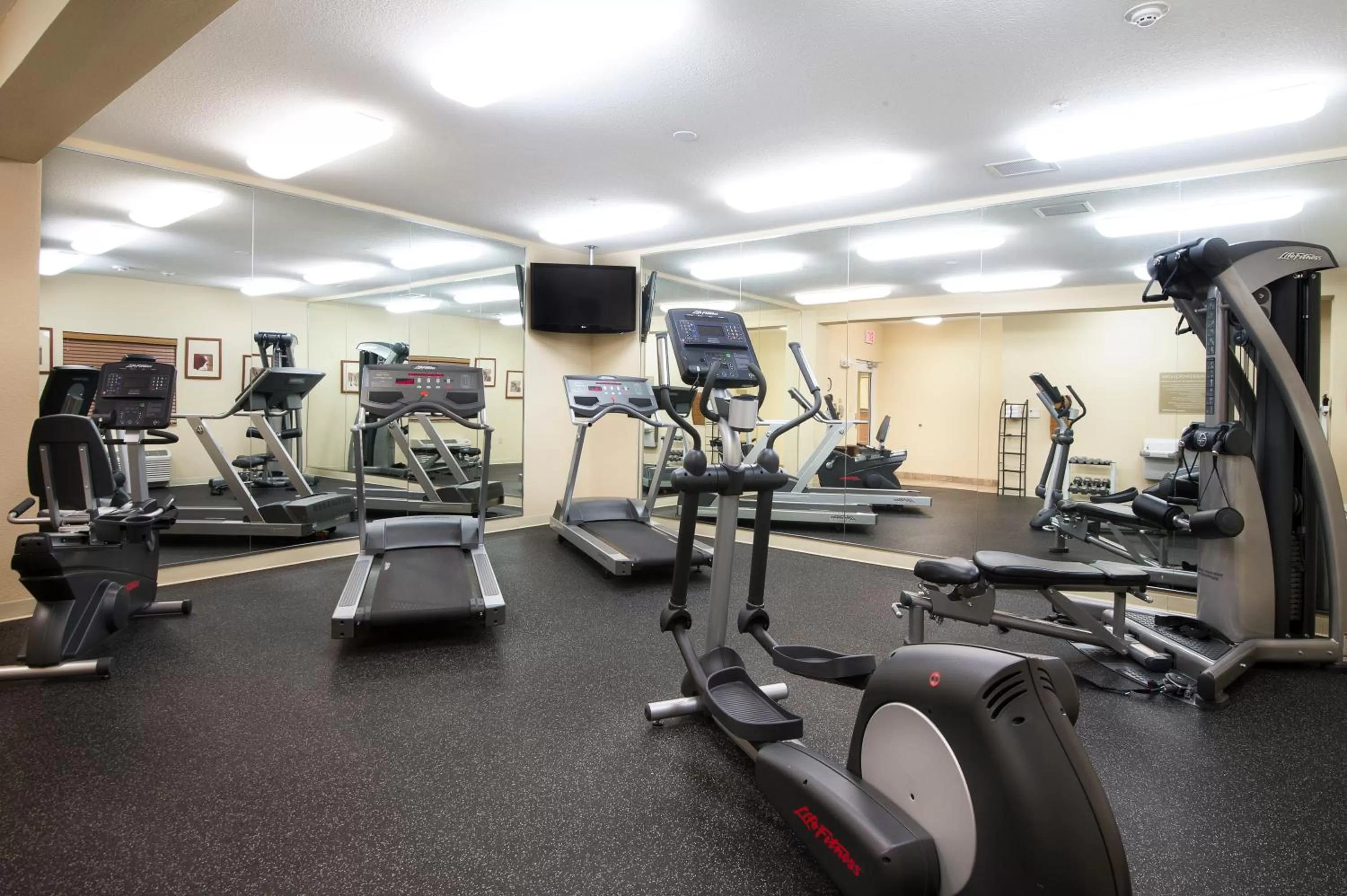 Fitness centre/facilities in Candlewood Suites Fort Worth West by IHG