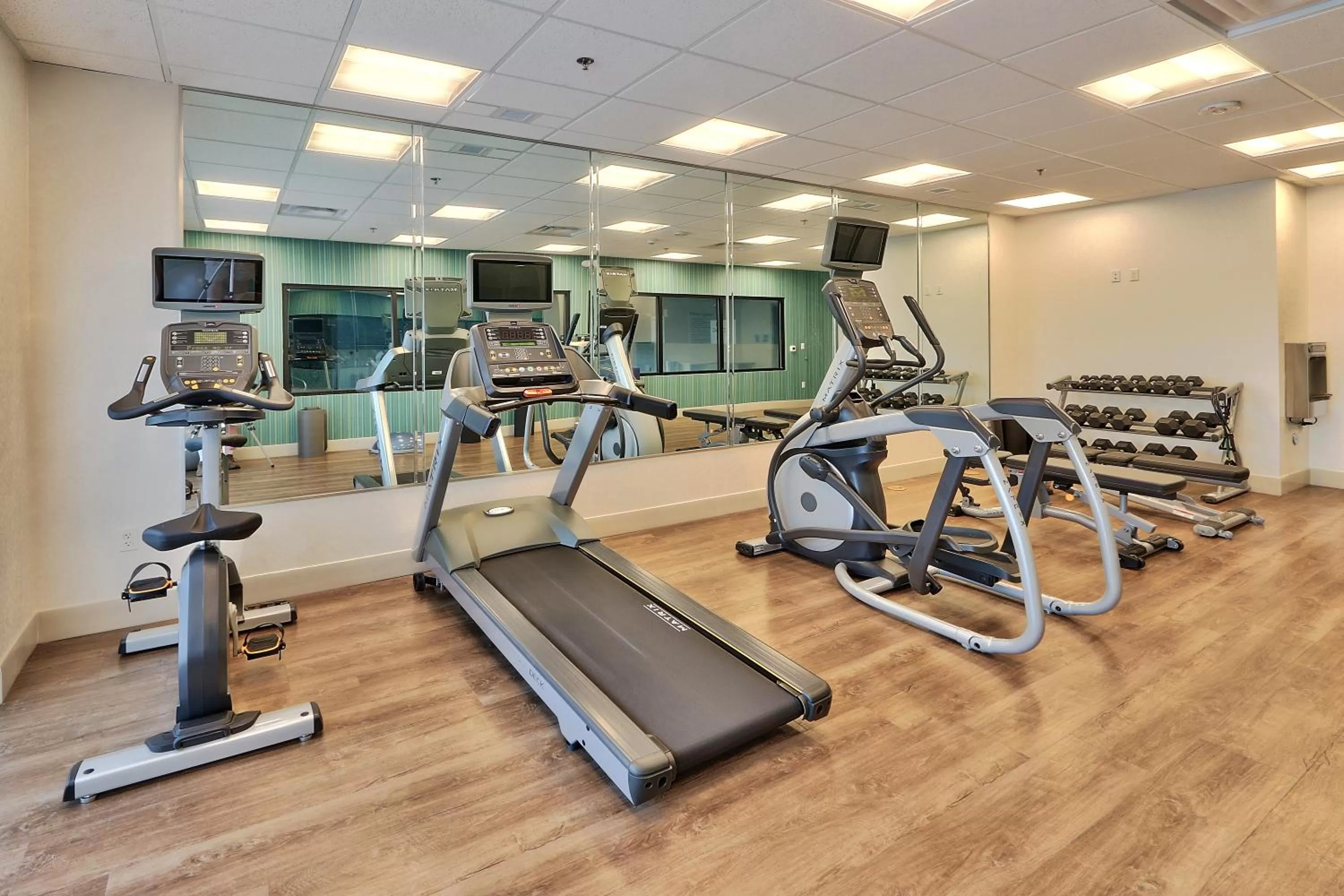Fitness centre/facilities in Holiday Inn Express & Suites - Albuquerque East by IHG