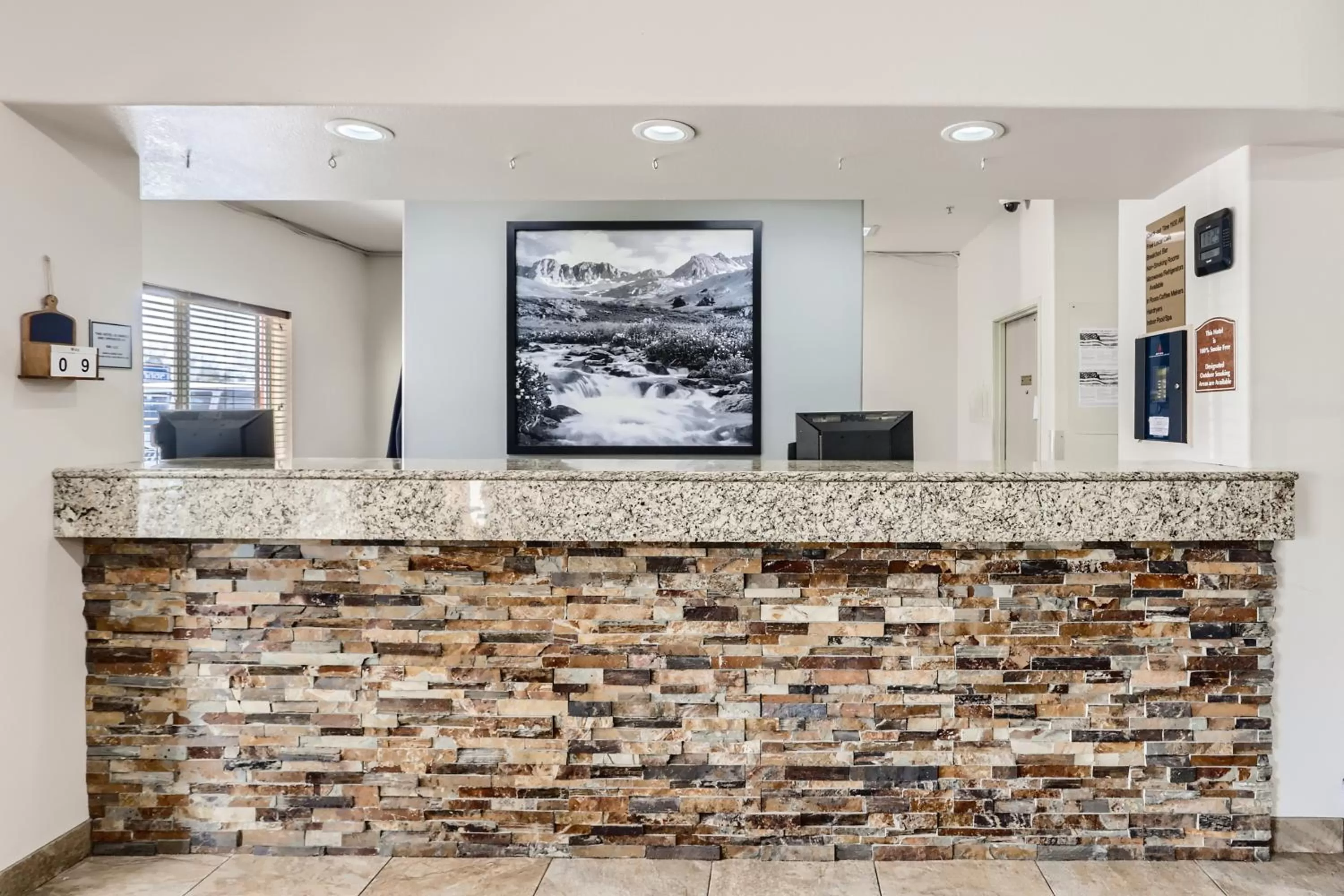 Lobby or reception in Baymont by Wyndham Loveland - Fort Collins Area