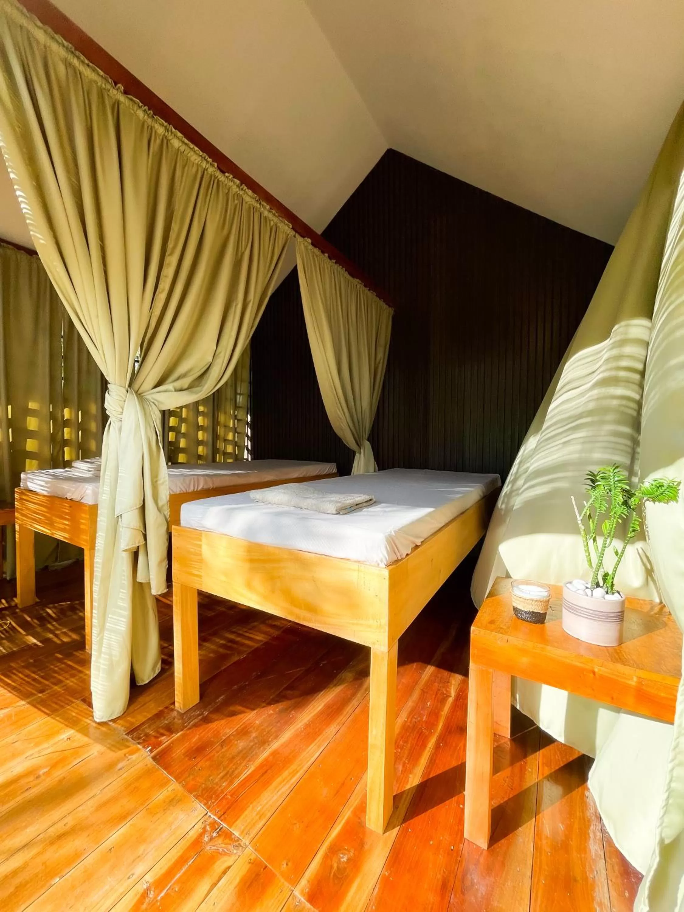 Bed in Bella Napoli Resort & Resto
