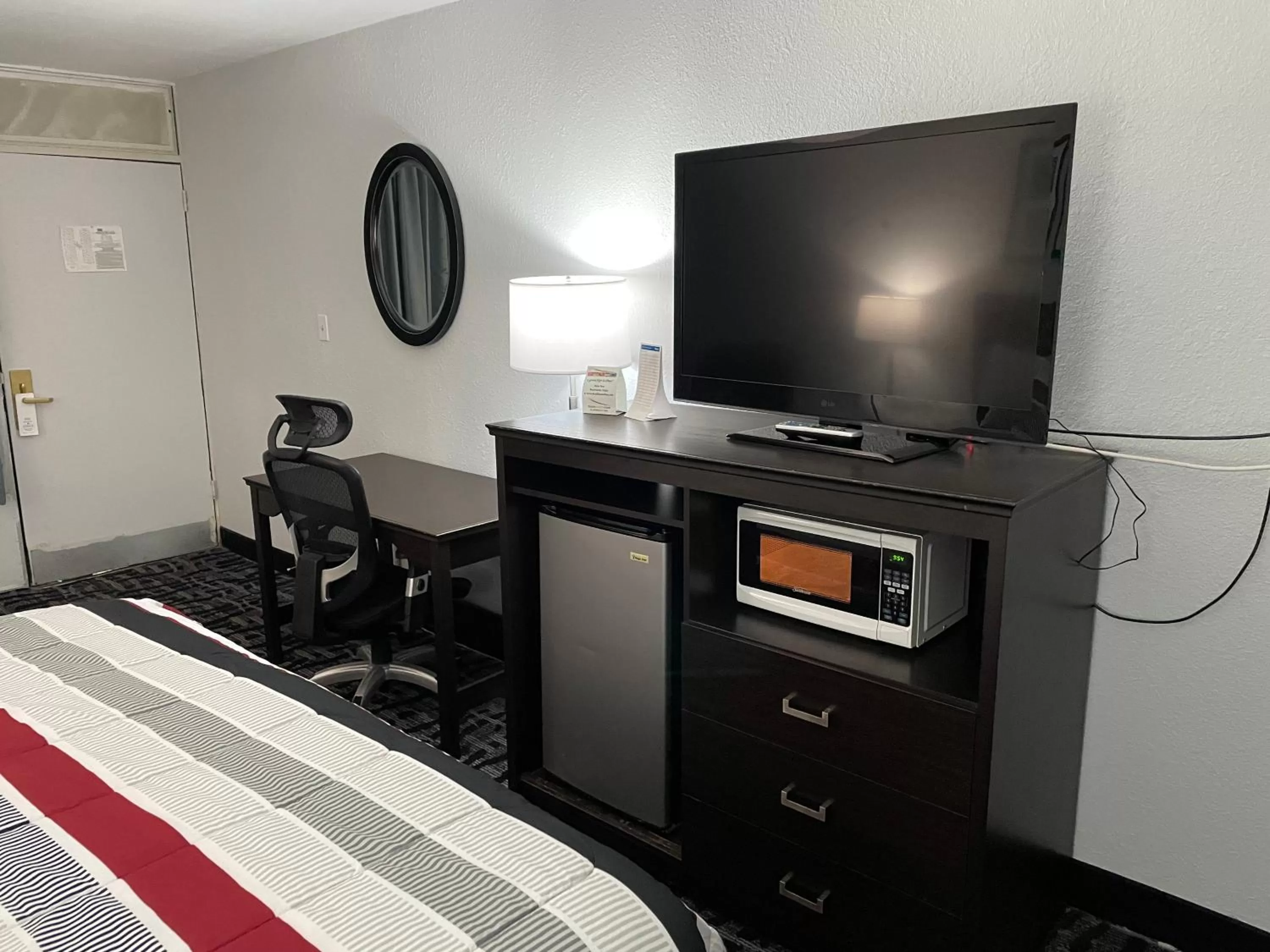 Bed in Scottish Inns Manchester