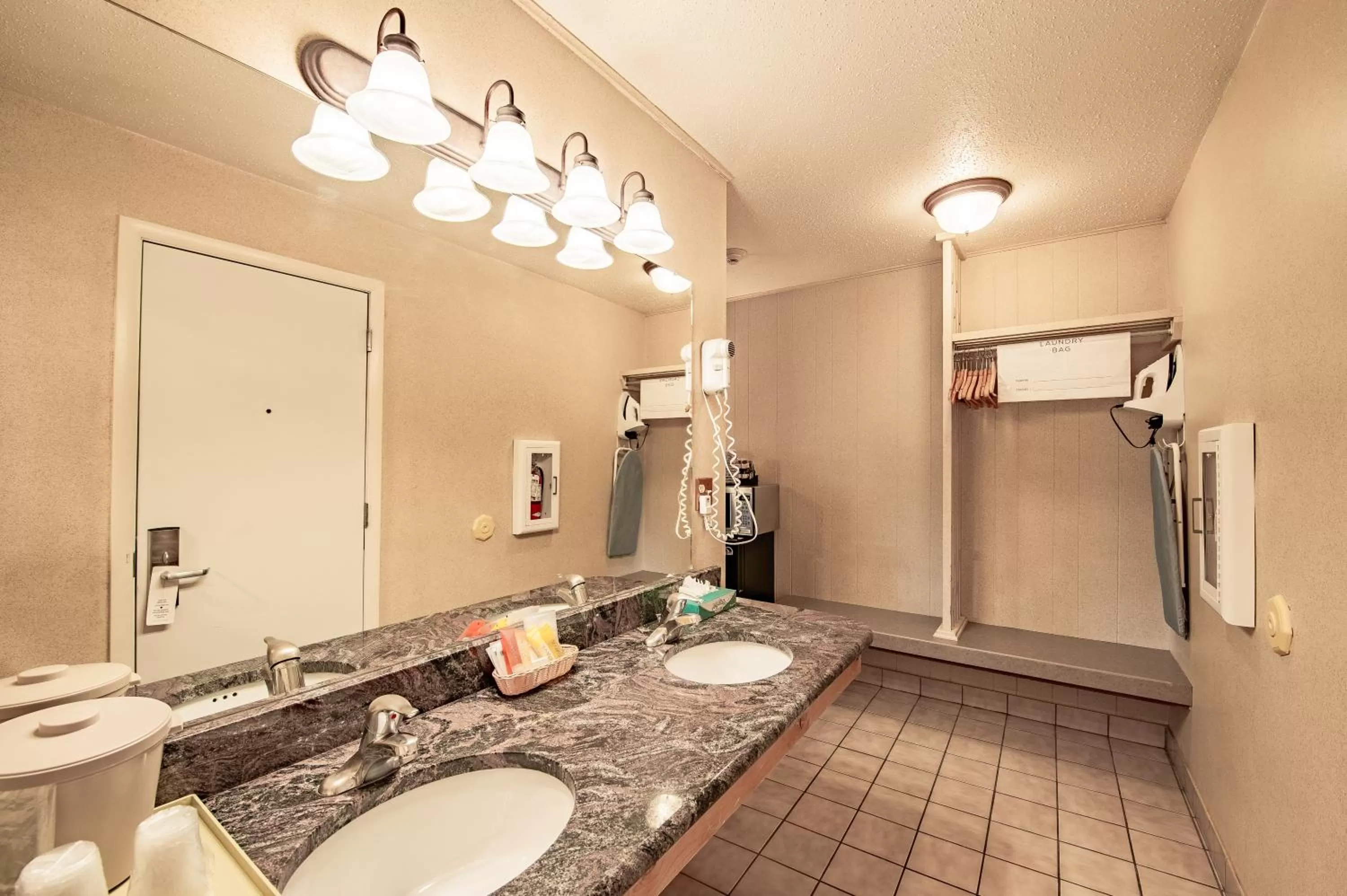 Bathroom in Antler Inn