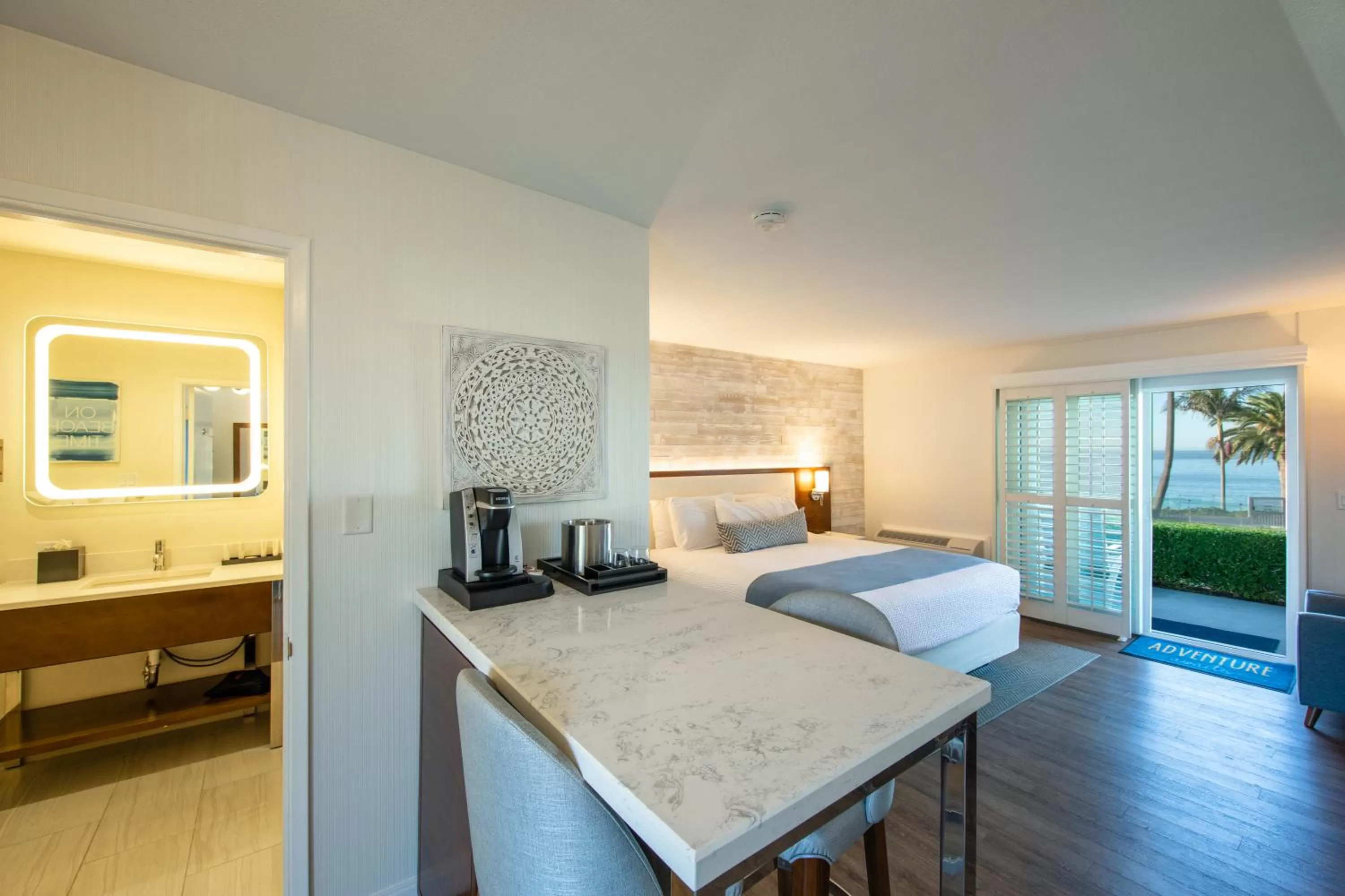 Photo of the whole room, Bed in SeaCrest Oceanfront Hotel