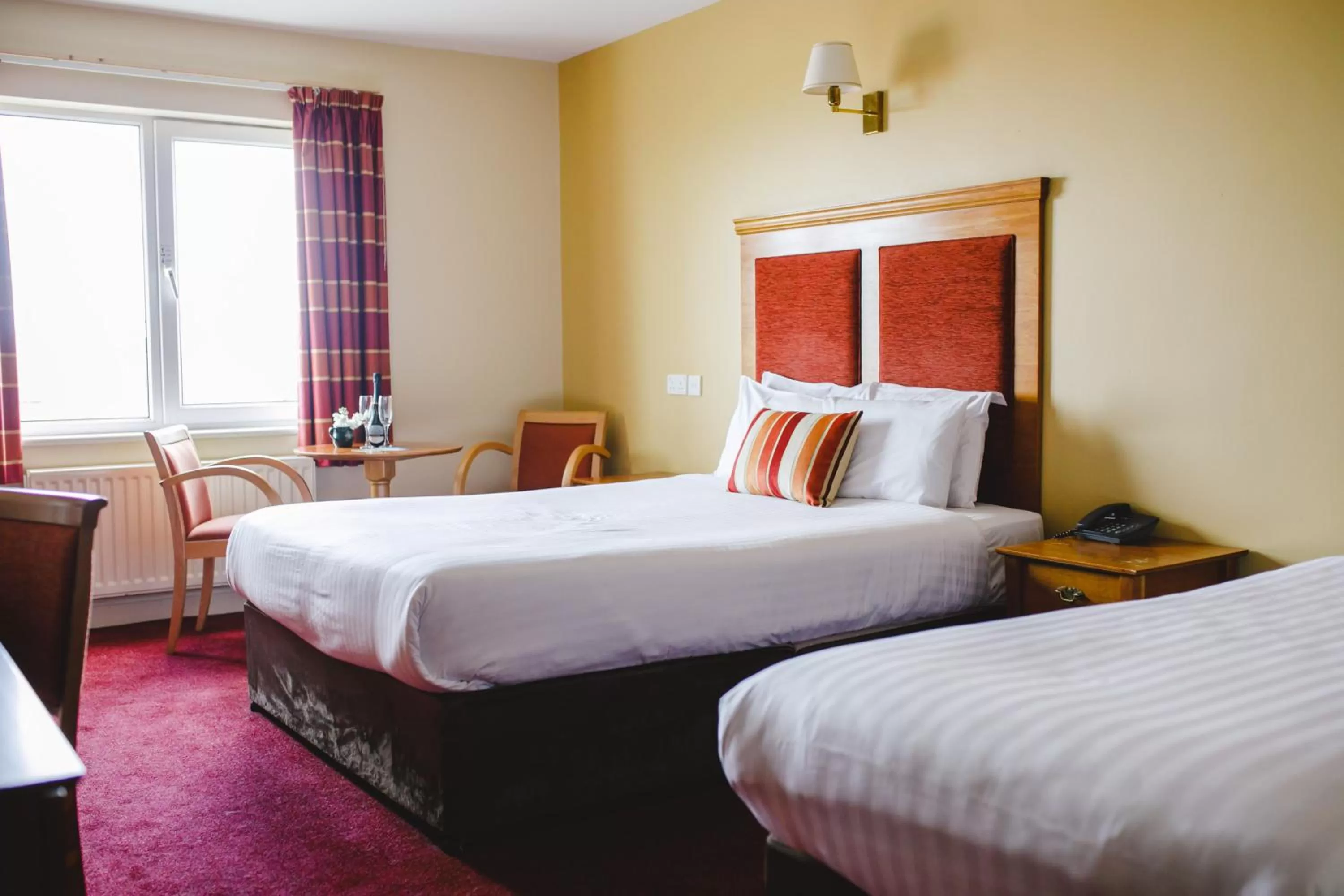 Bedroom, Bed in Inn On The Coast