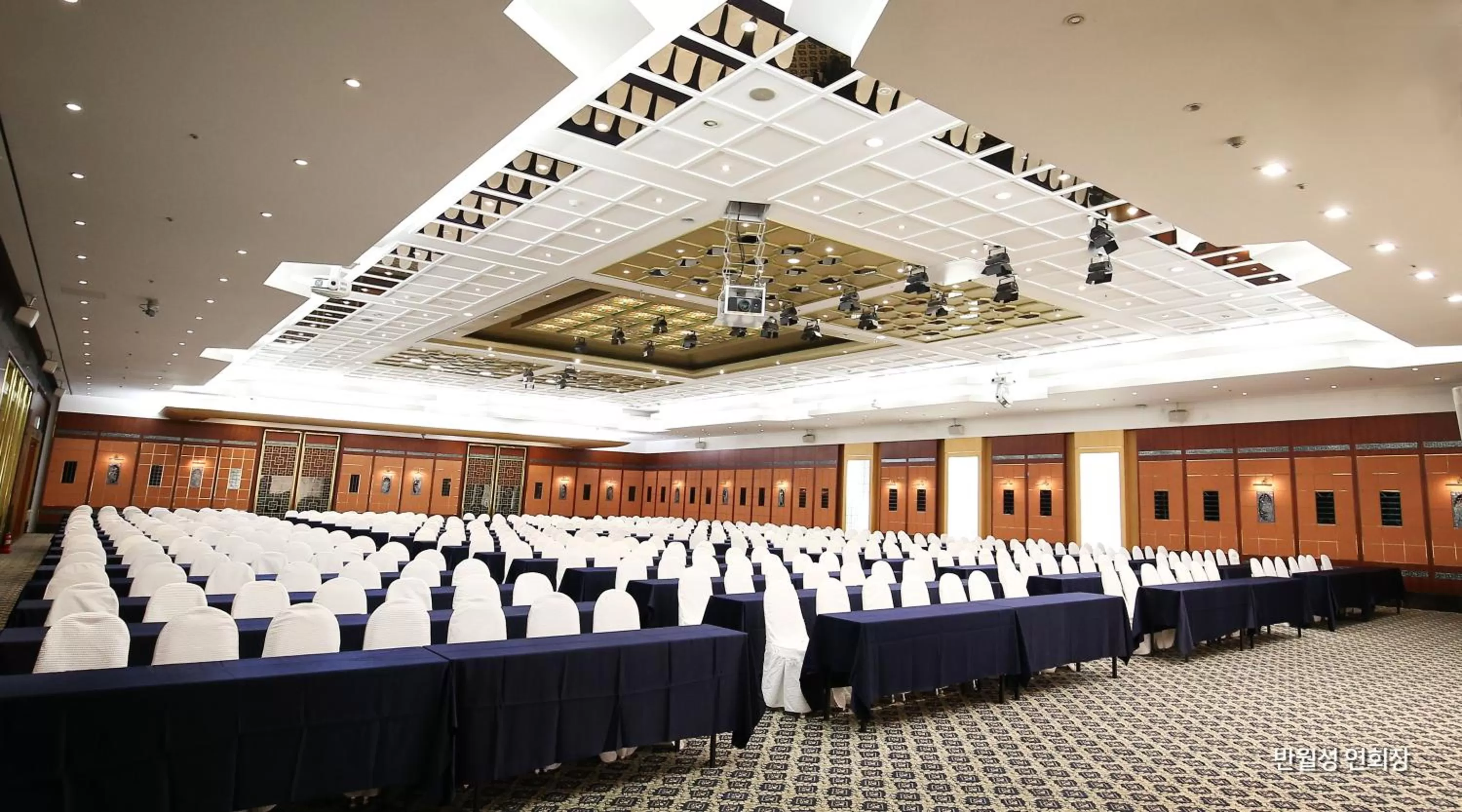 Commodore Hotel Gyeongju