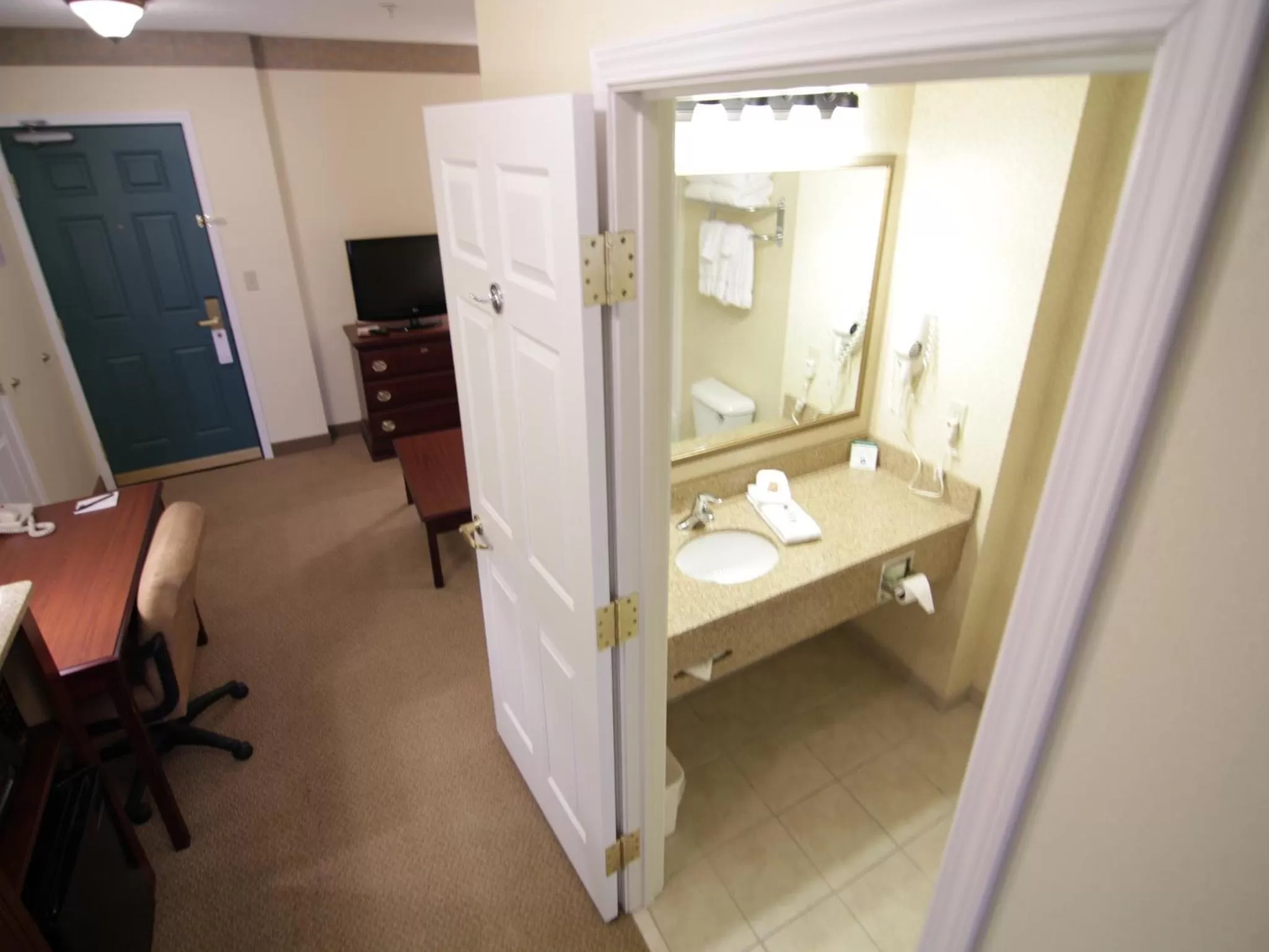 Bathroom in Town & Country Inn and Suites