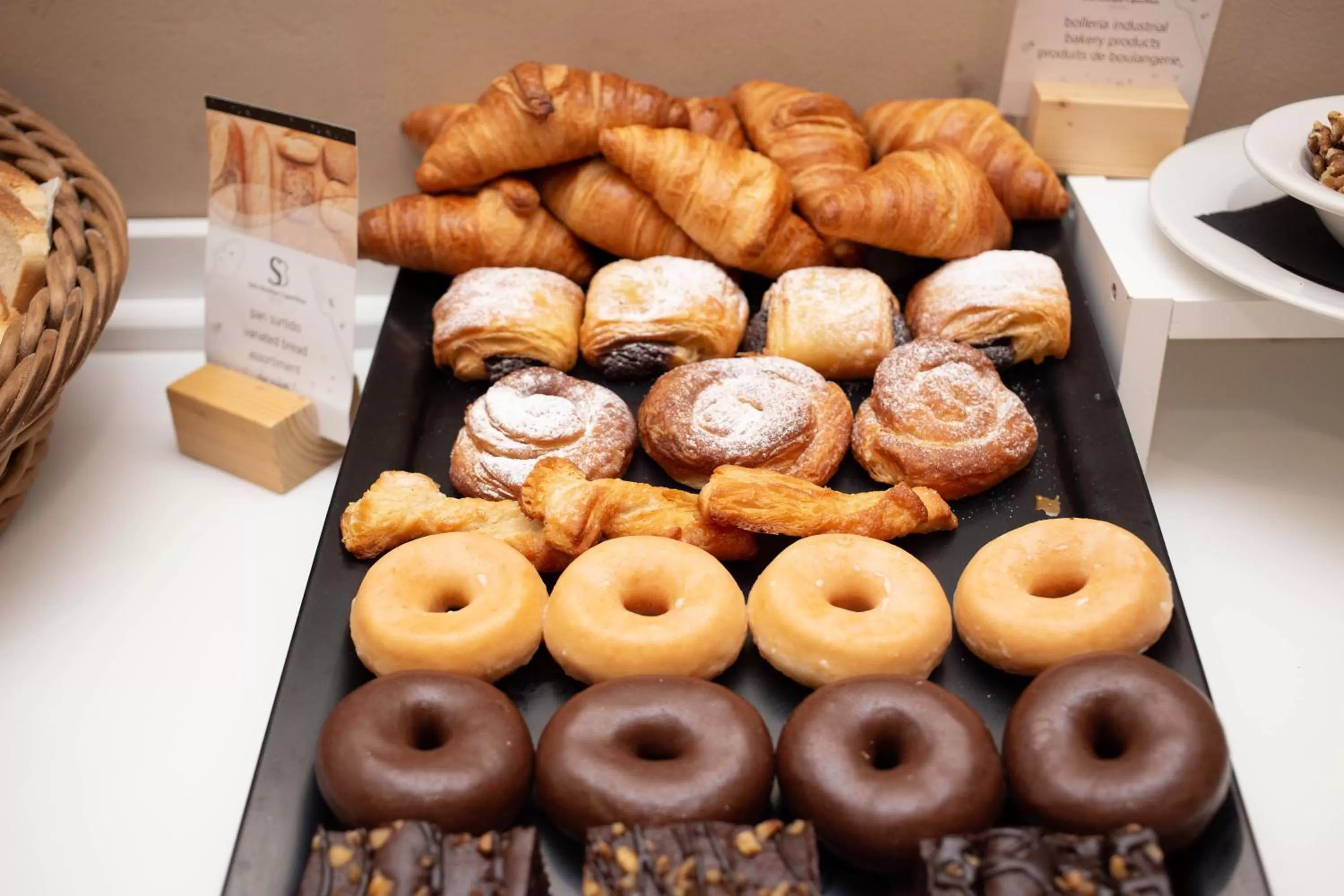 Buffet breakfast in Soho Boutique Capuchinos & Spa