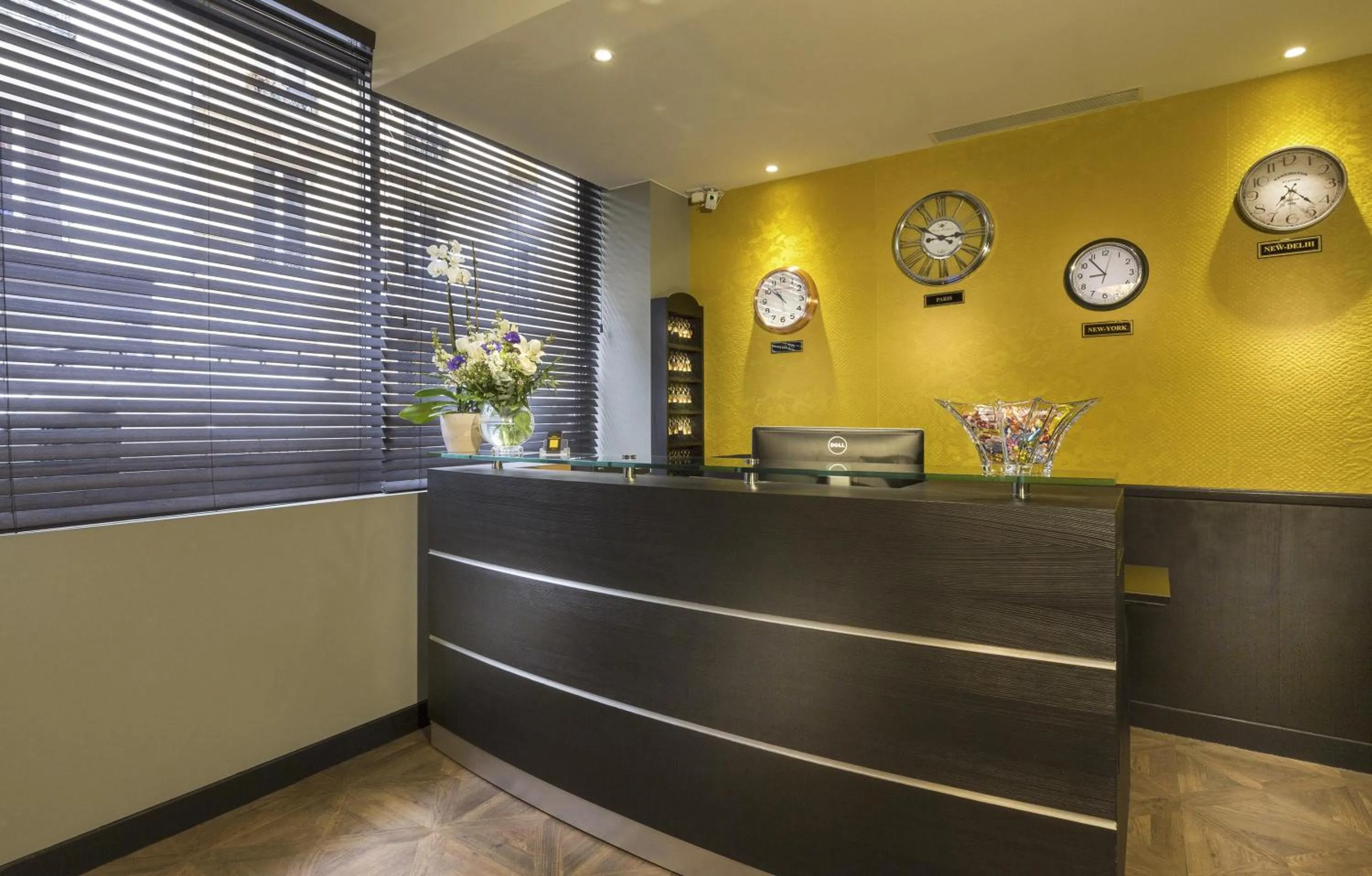 Lobby or reception in Hôtel International Paris