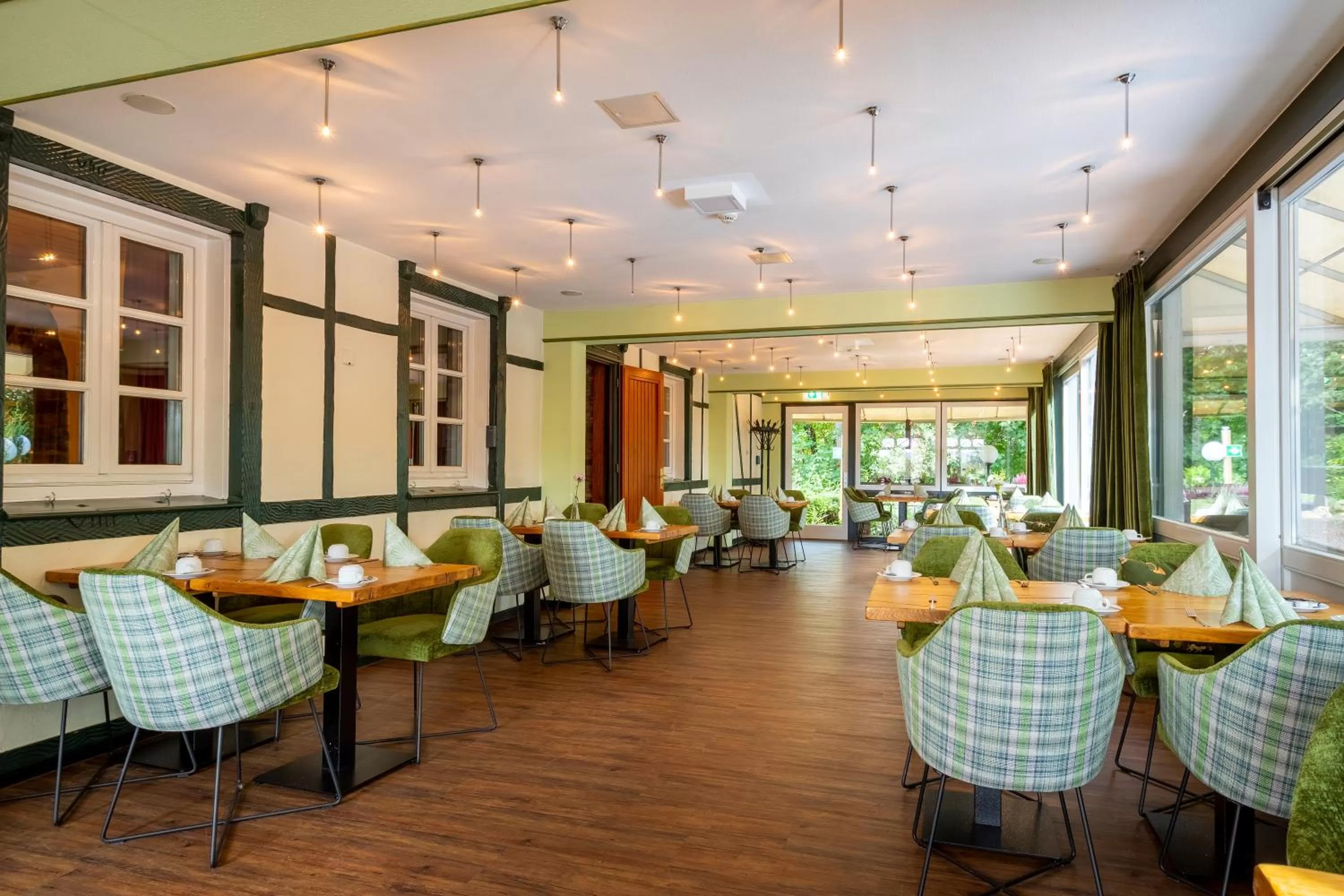 Restaurant/places to eat in Waldhotel Eskeshof