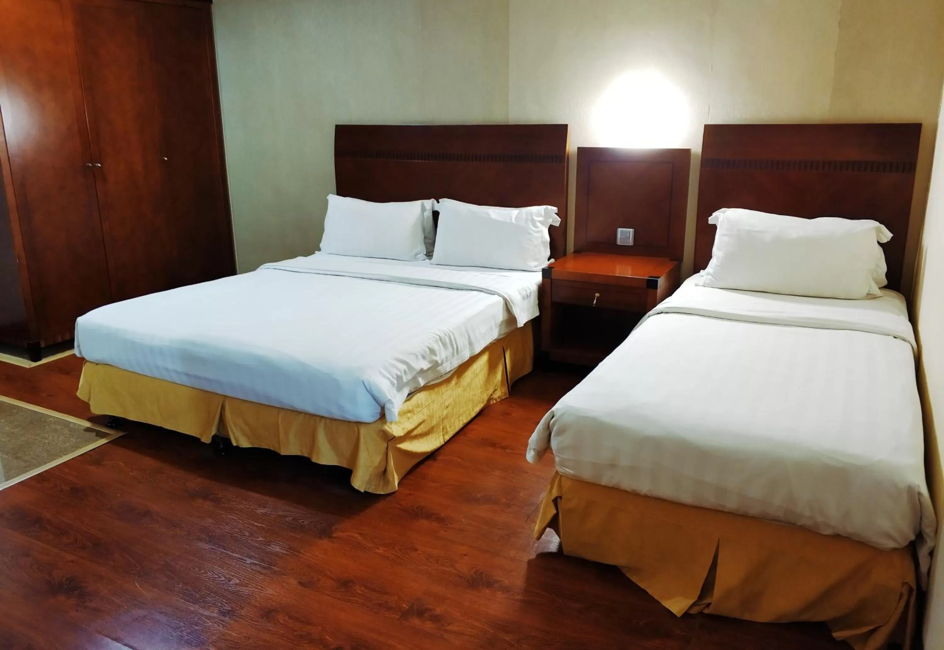 Bedroom, Bed in Celyn Hotel City Mall