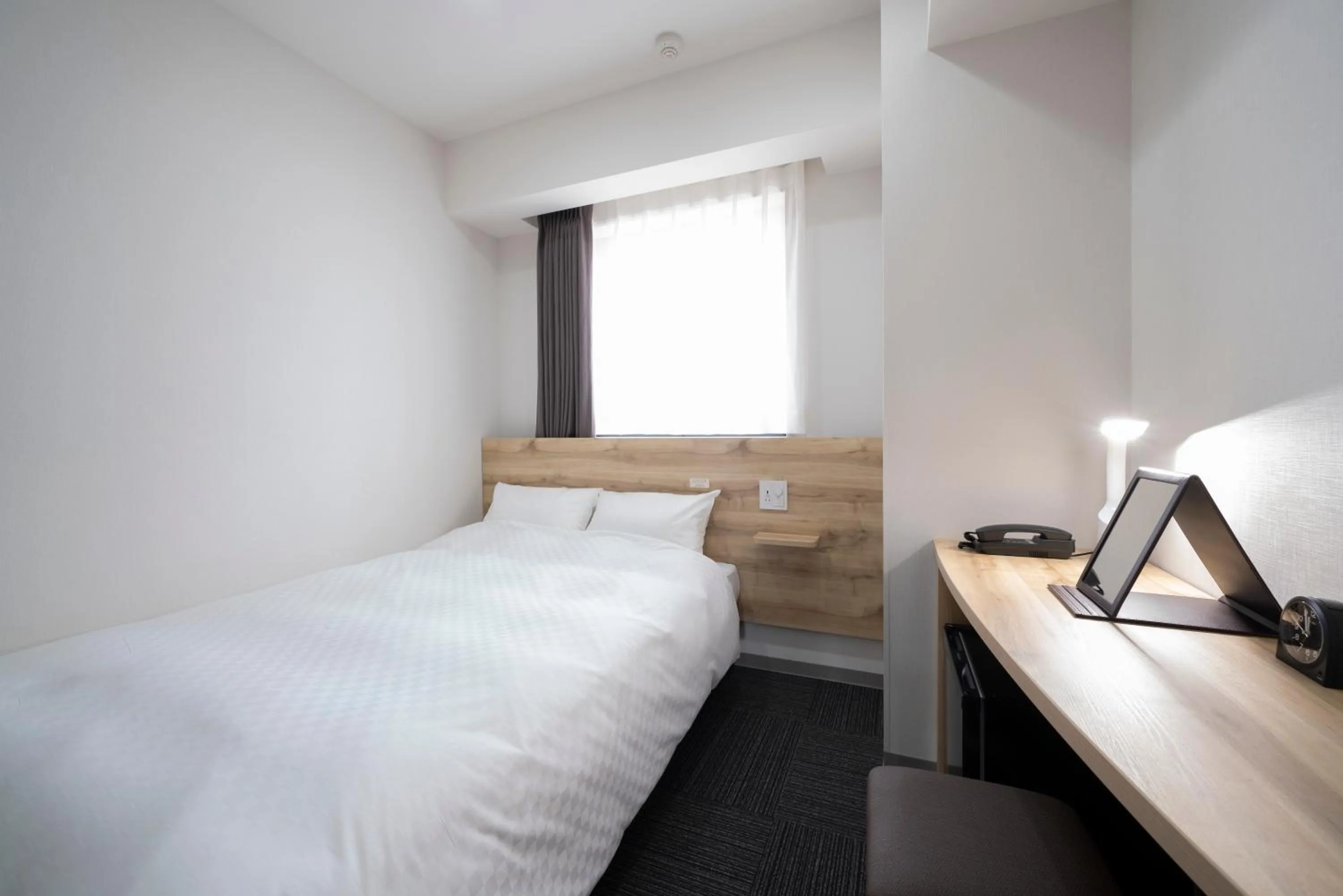 Bed in Washington R&B Hotel Nagoya Shinkansenguchi