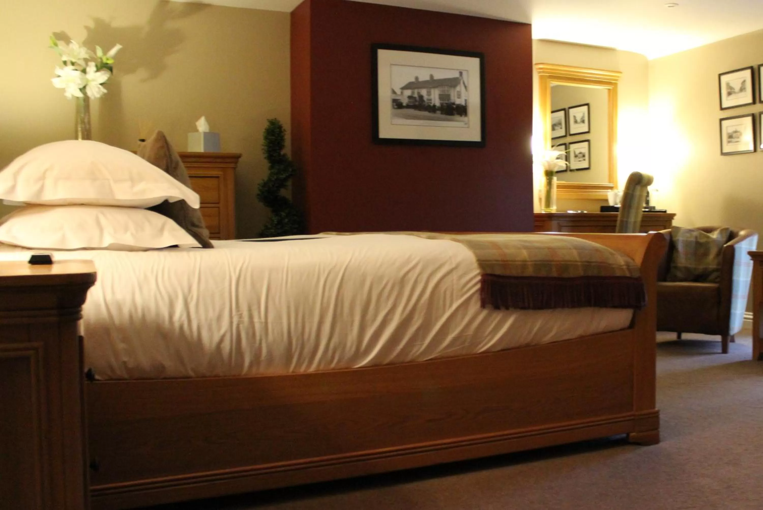 Bedroom, Bed in Blue Bell Country Inn