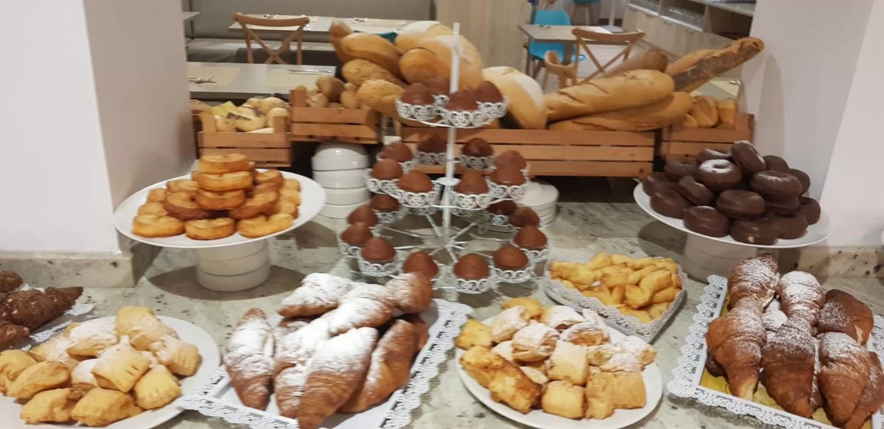 Buffet breakfast in Gara Suites Golf & Spa