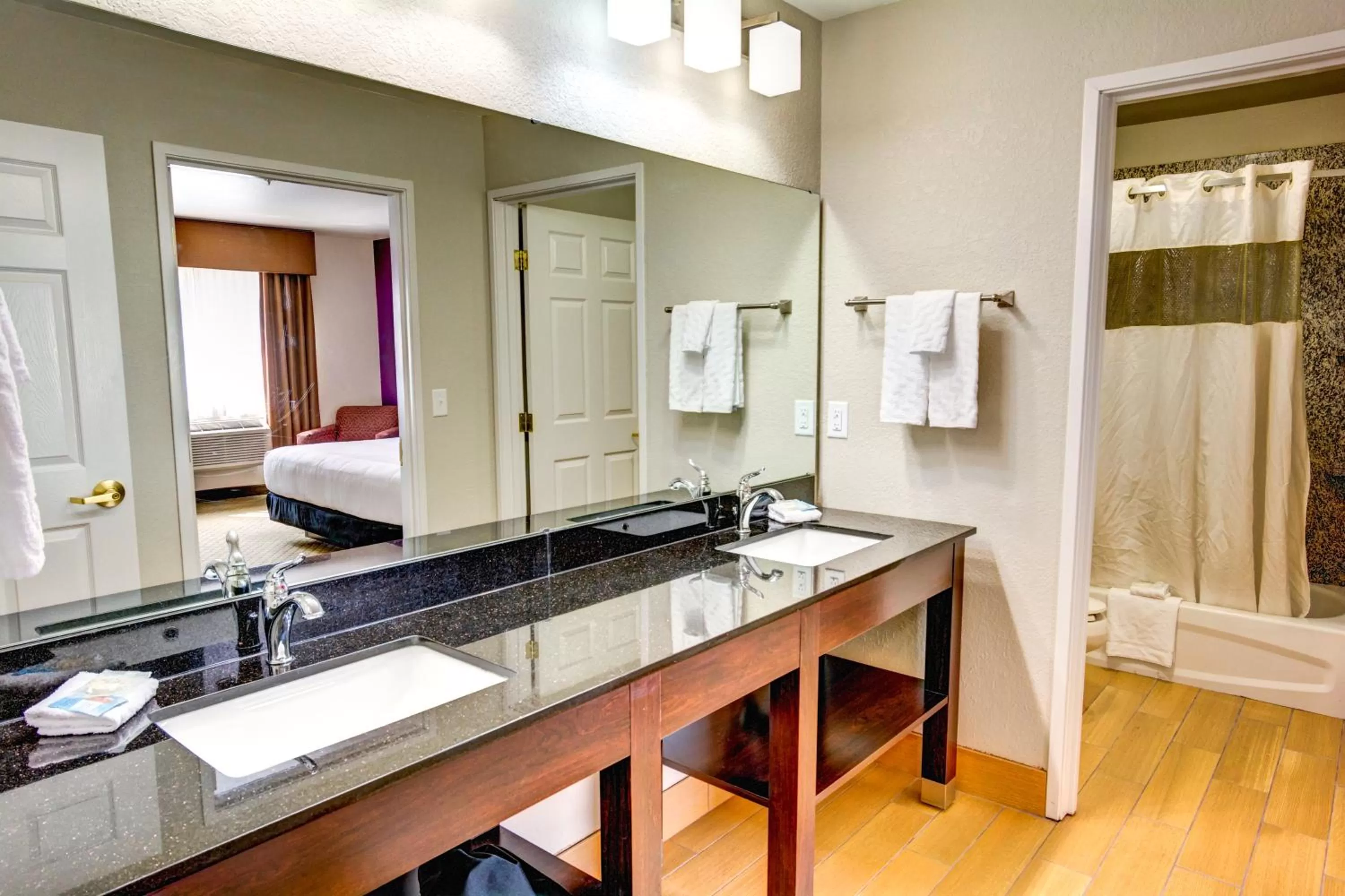 Bathroom in La Quinta by Wyndham Spokane Valley