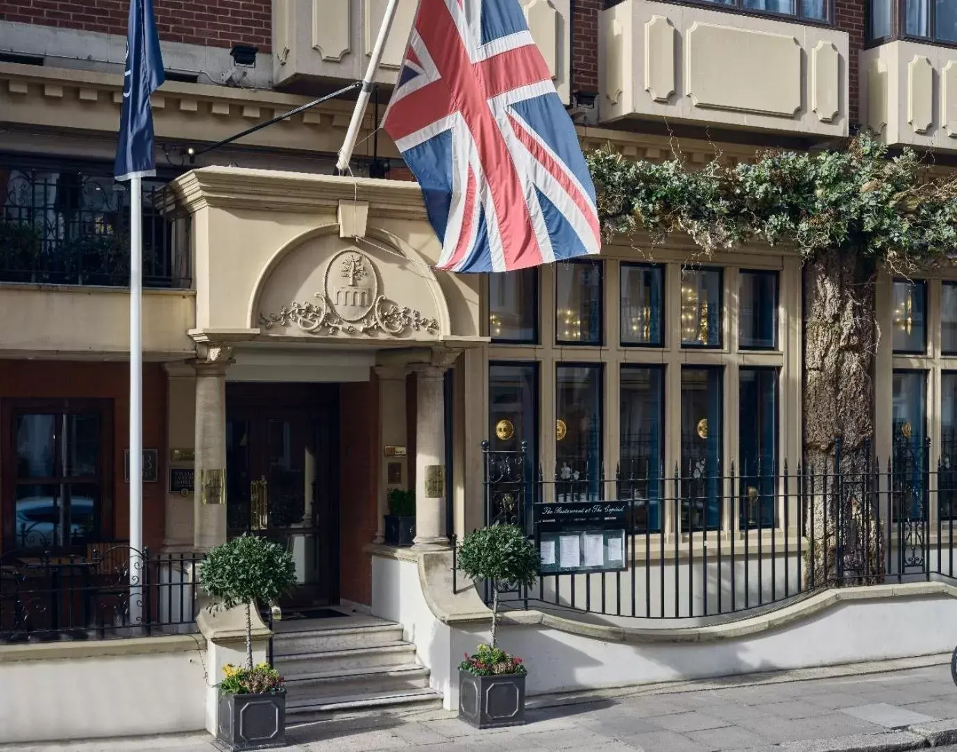 The Capital Hotel, Apartments & Townhouse - Small Luxury Hotels of The World The Capital Hotel, Apartments & Townhouse - Small Luxury Hotels of The World