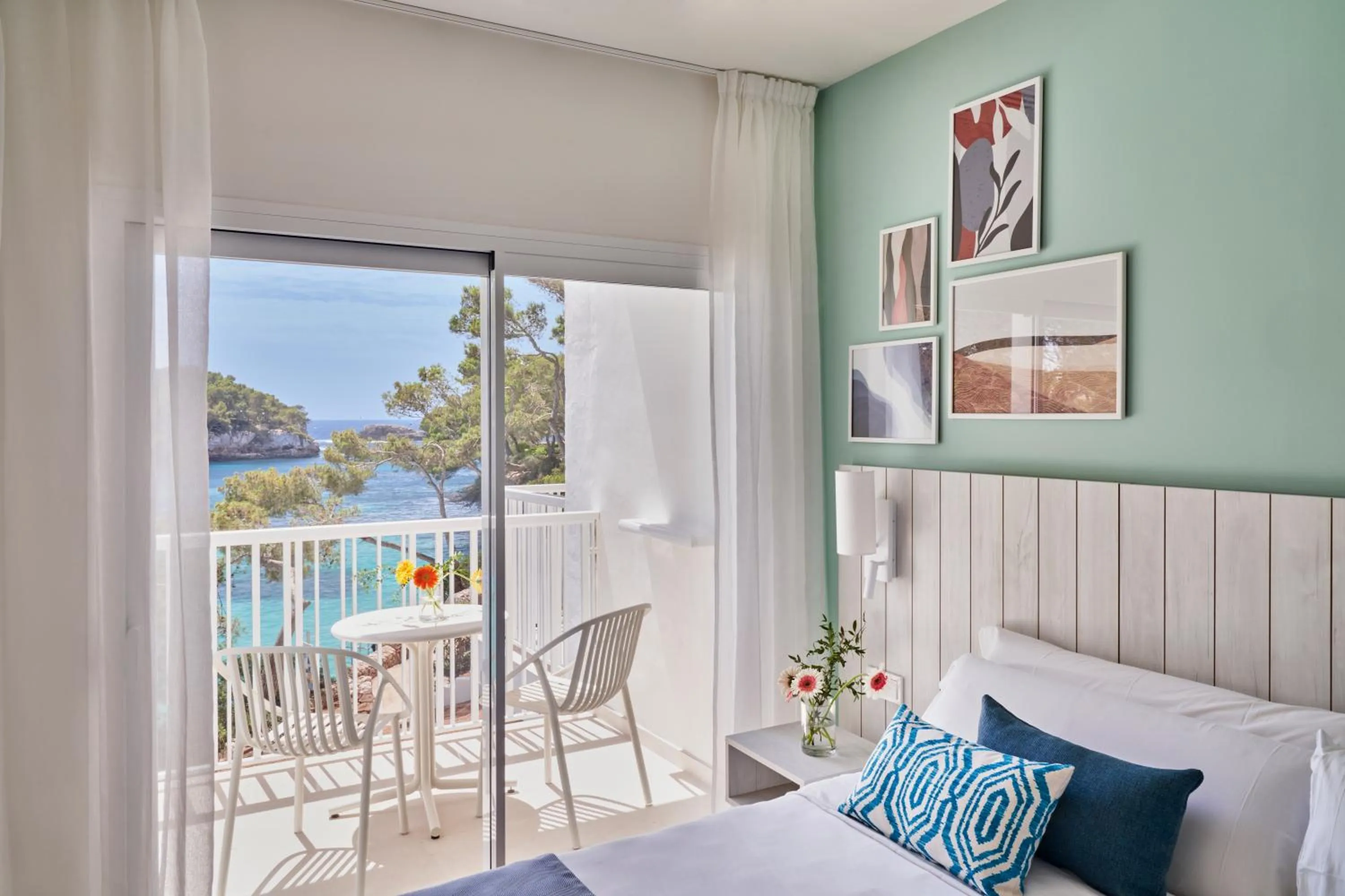 Bedroom, Bed in Barceló Ponent Beach