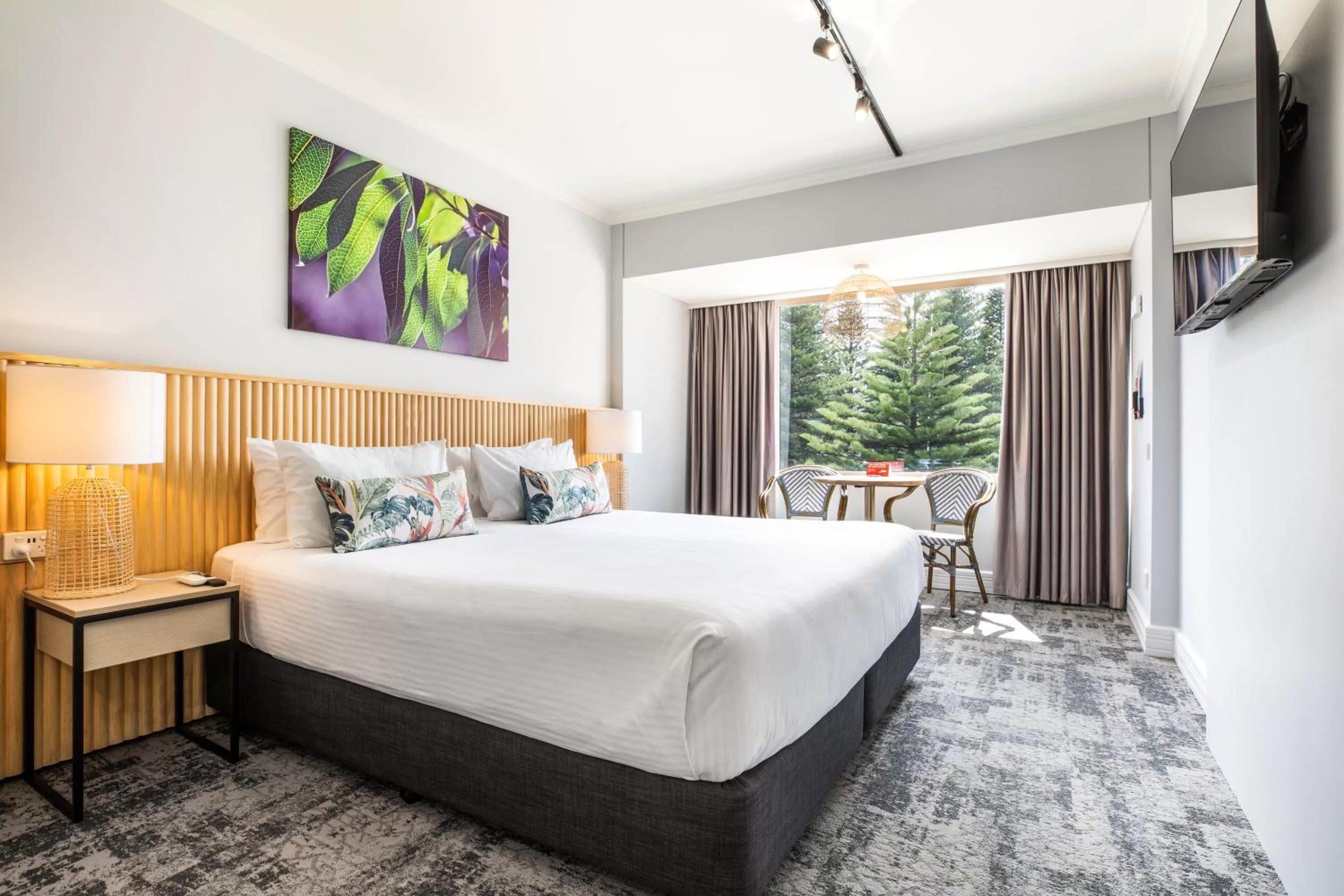 Photo of the whole room, Bed in Nightcap at Hotel Victor