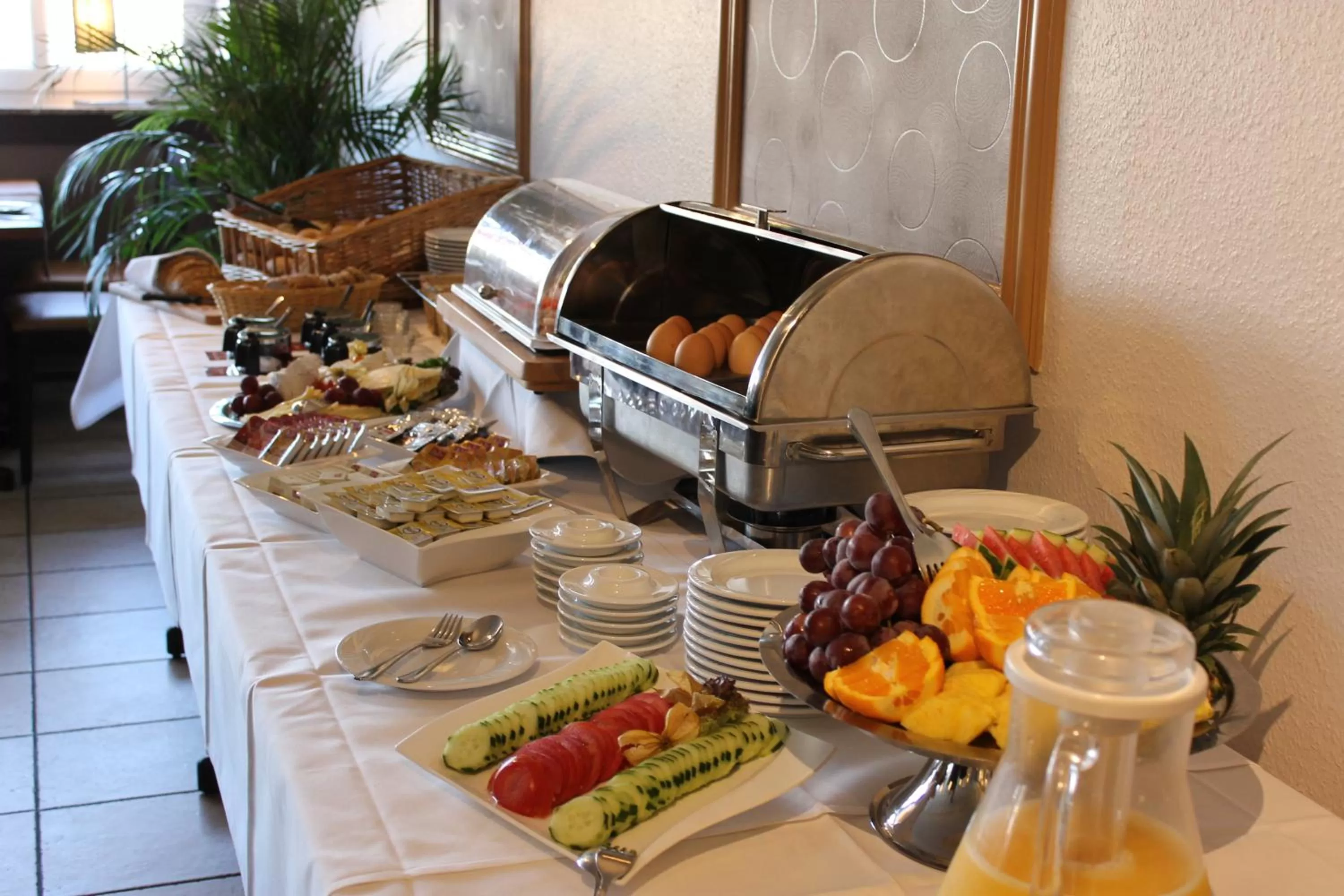 Restaurant/places to eat in Hotel Pension Am Hafen