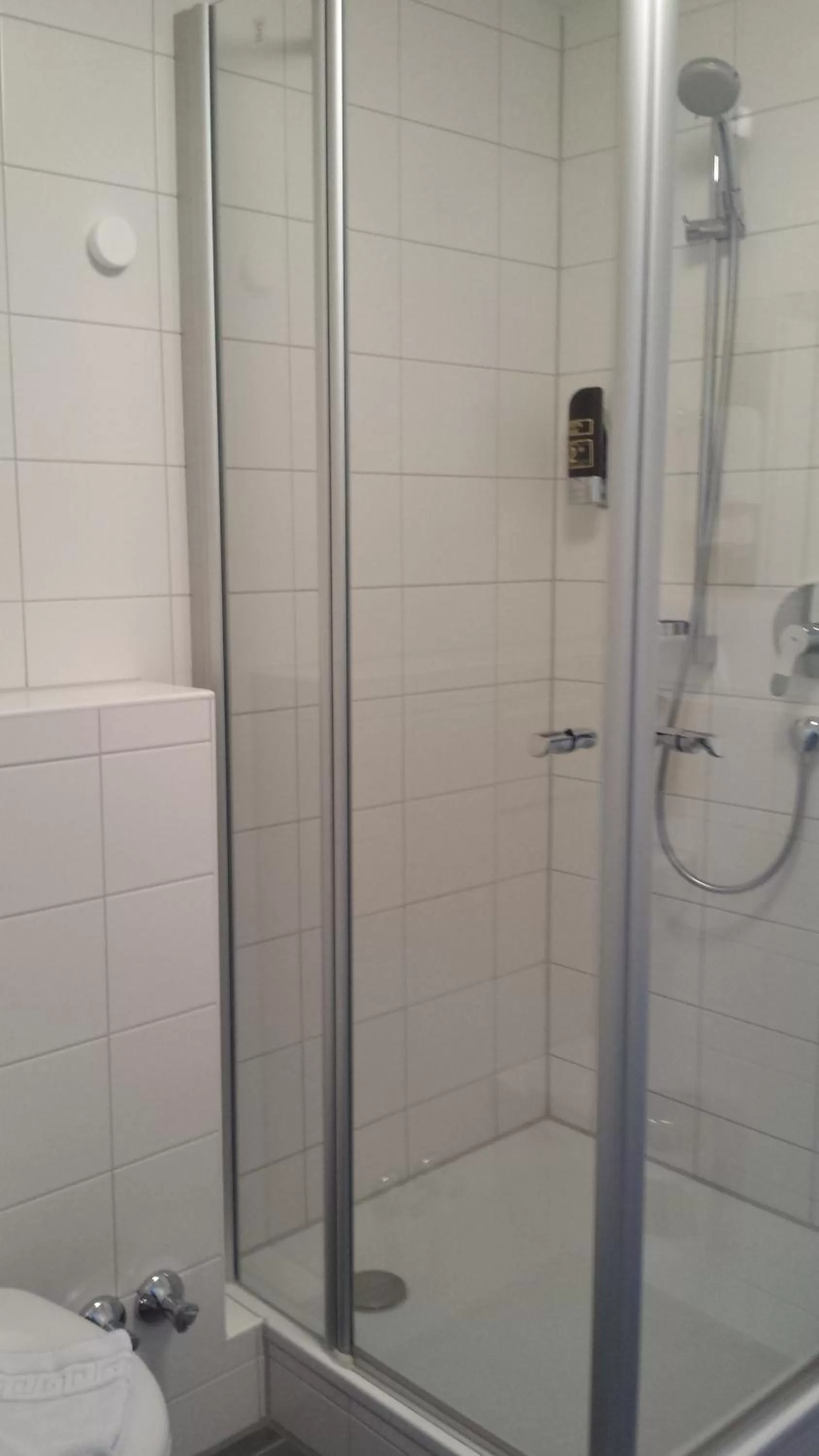 Shower in Hotel Alte Krone