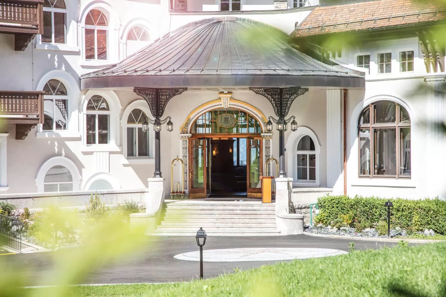 Facade/entrance in Villars Palace