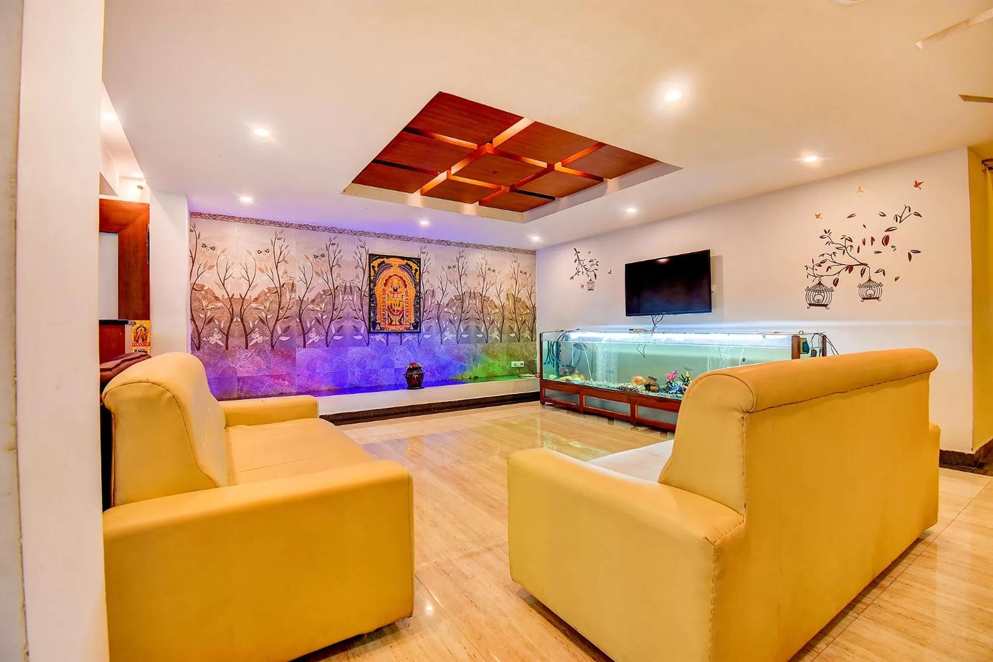 TV and multimedia in FabHotel Abirami Grand Inn - Nr Bryant Park