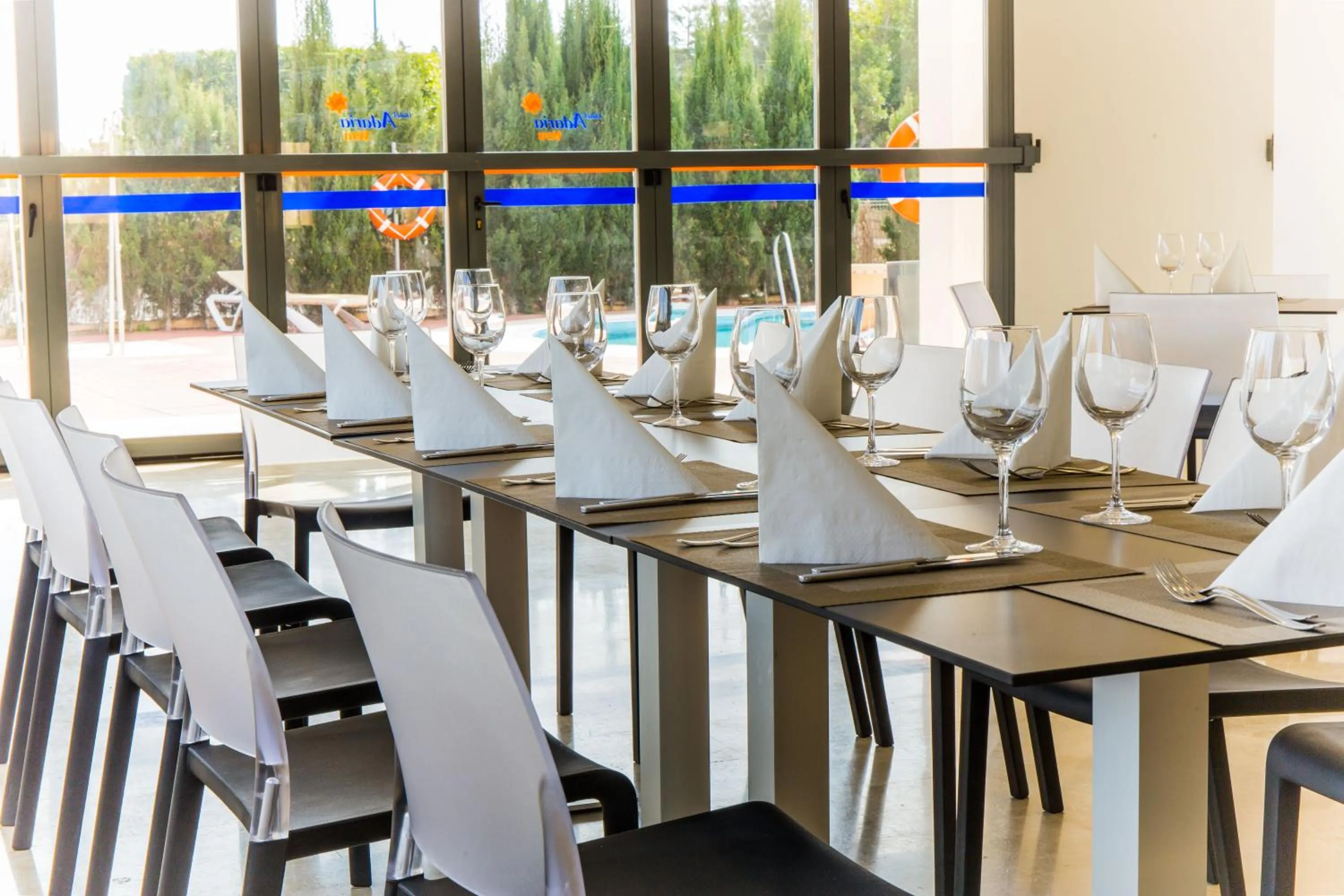 Restaurant/places to eat in Hotel Adaria Vera