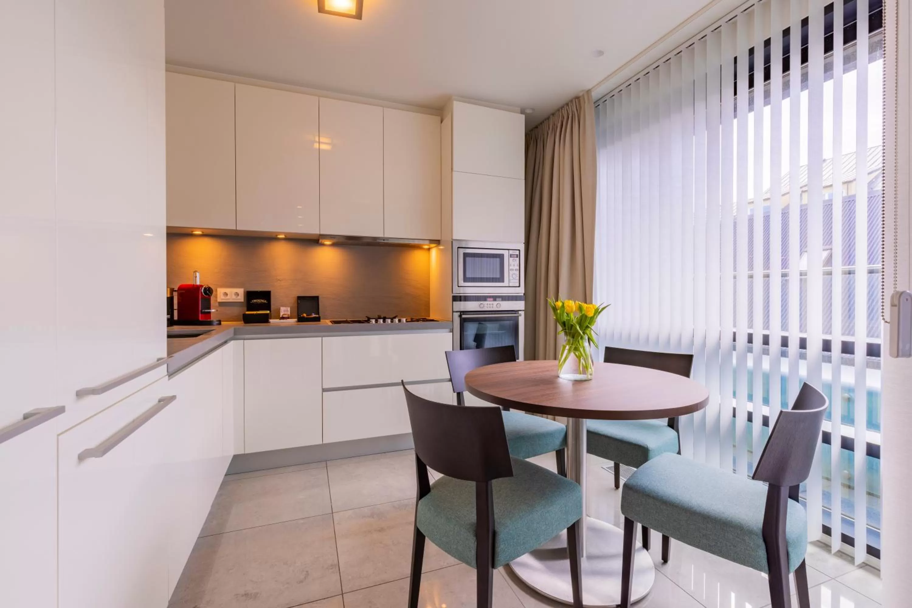 Food in Black Pearl Apartment Hotel